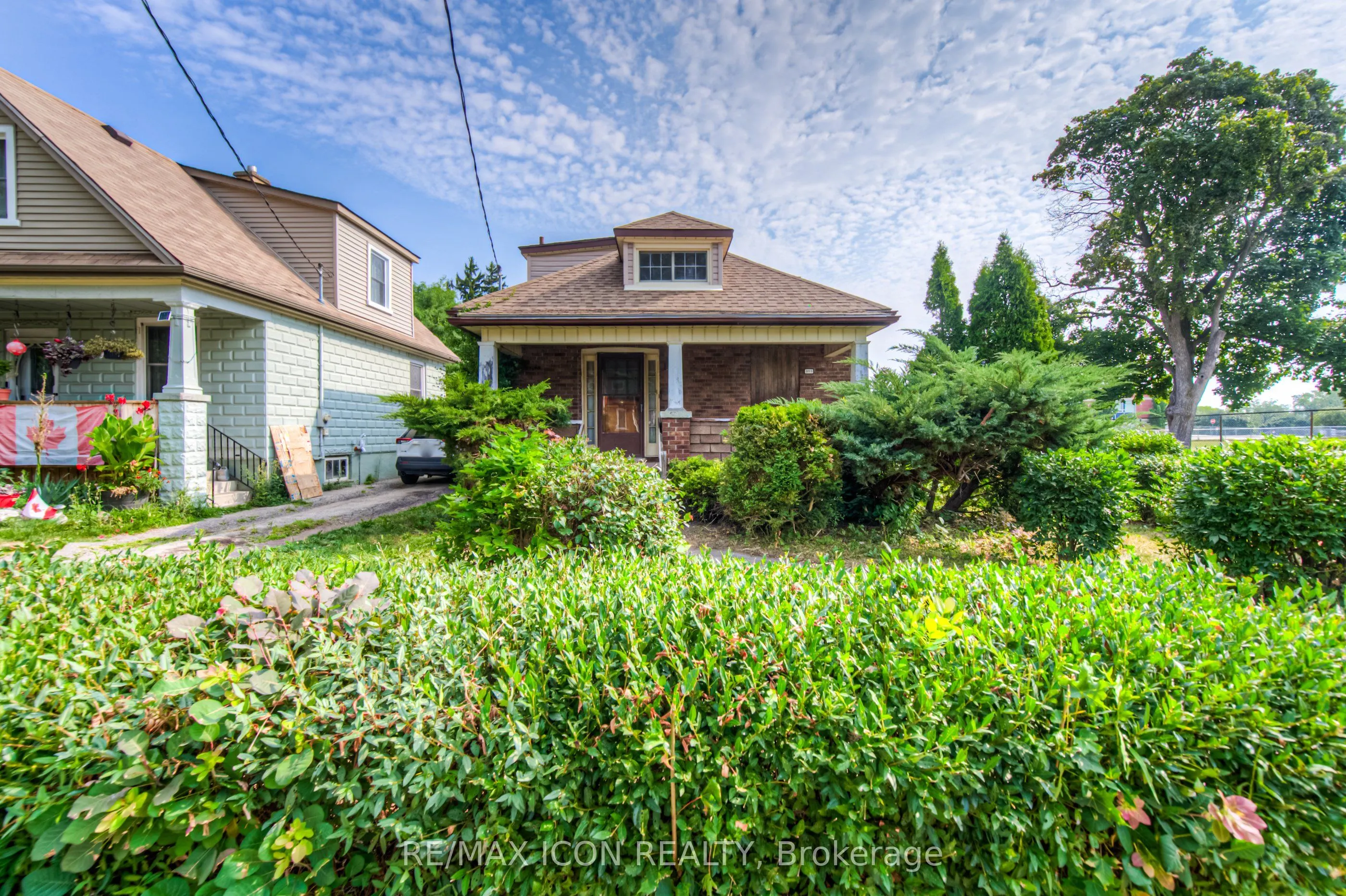 999 Vine Street