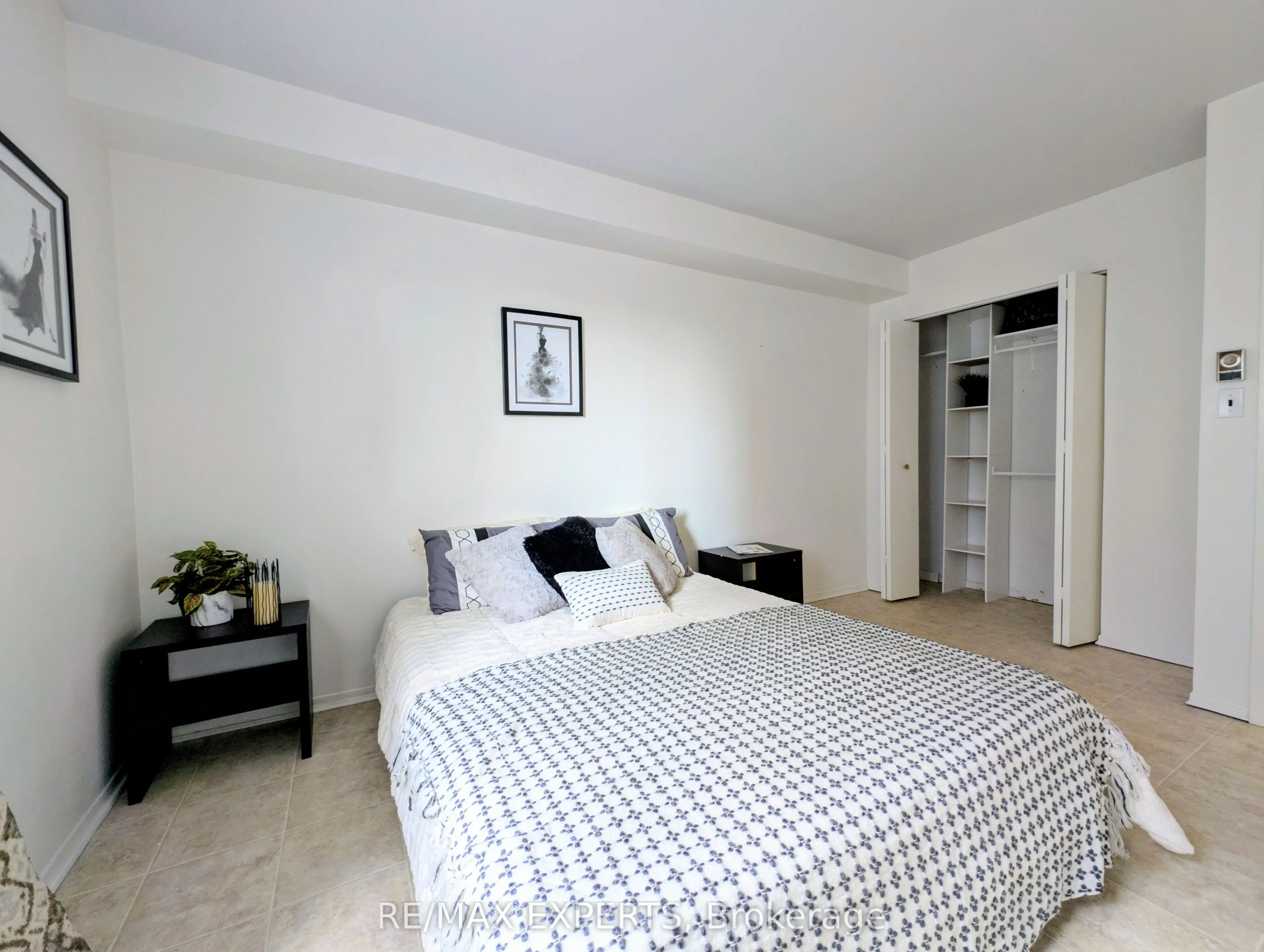 8591 Riverside Drive E, #410