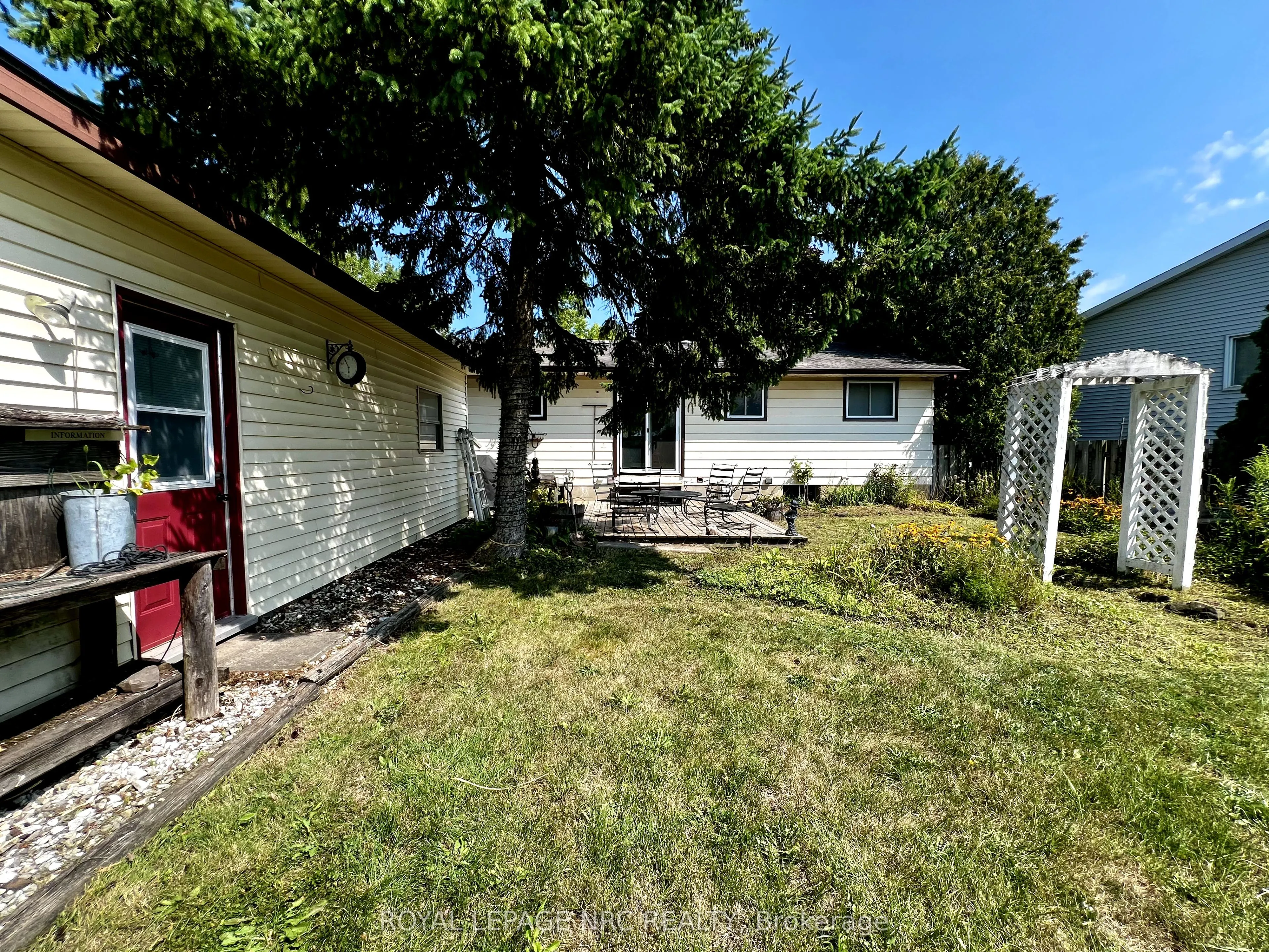 2 Pioneer Village Crescent