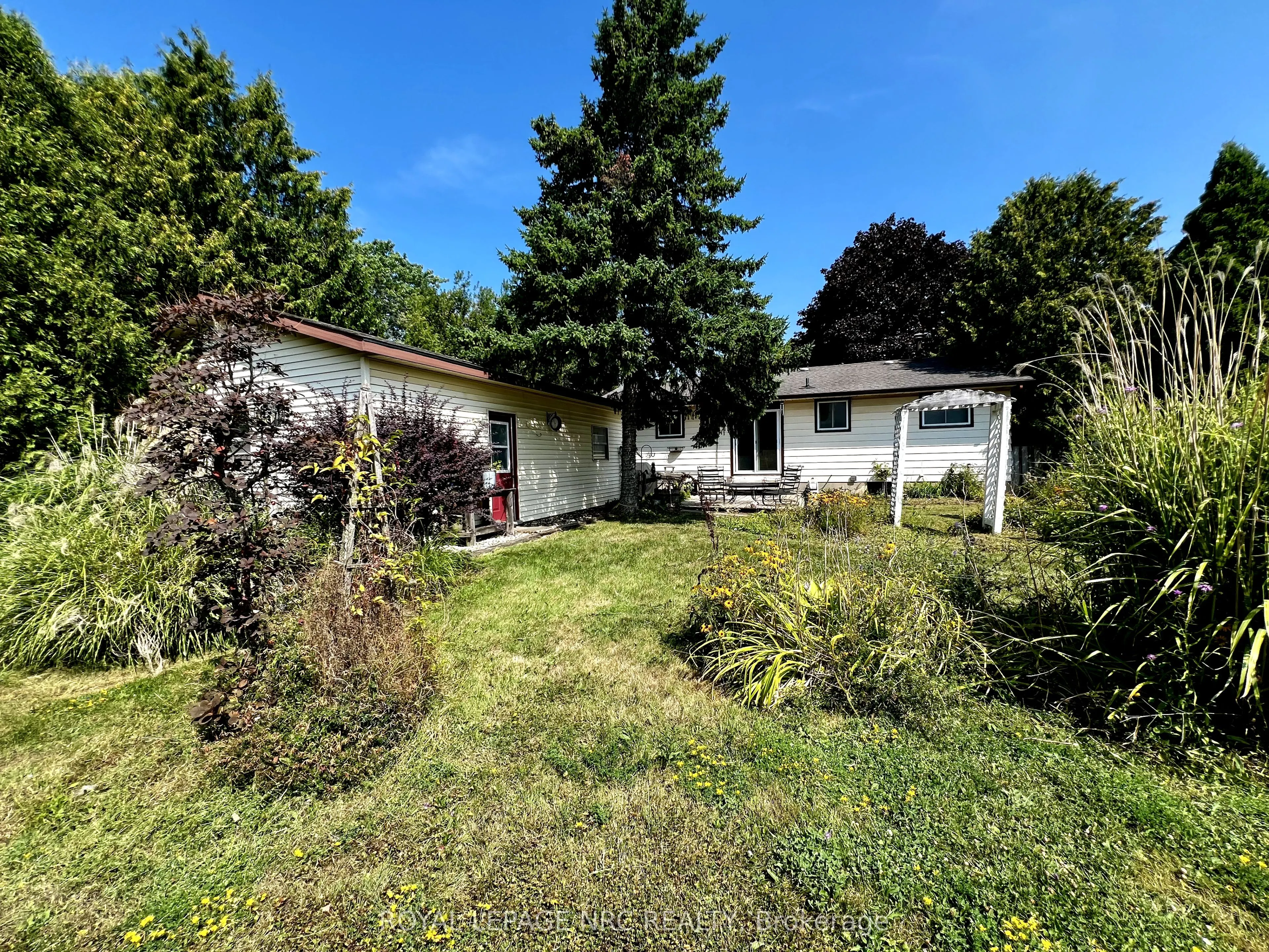 2 Pioneer Village Crescent
