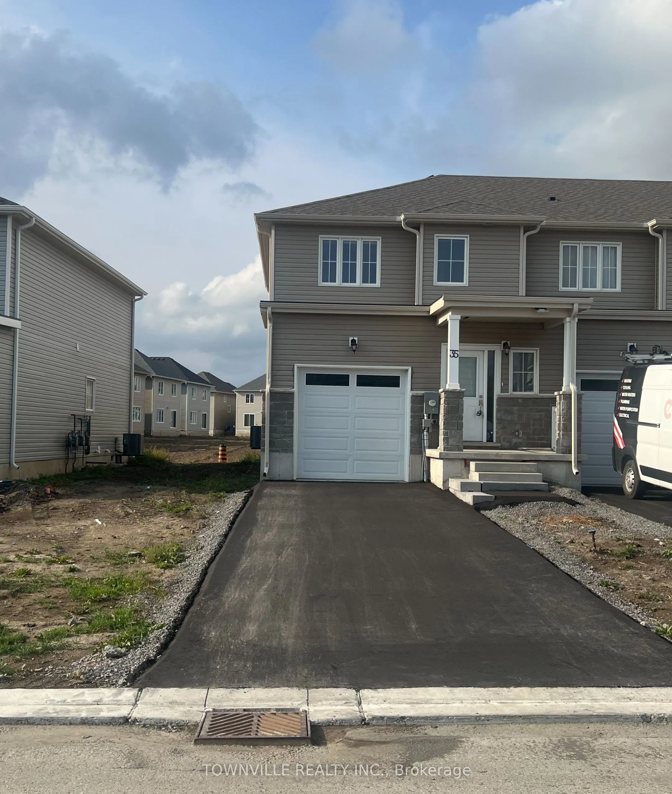 35 Lincoln Drive