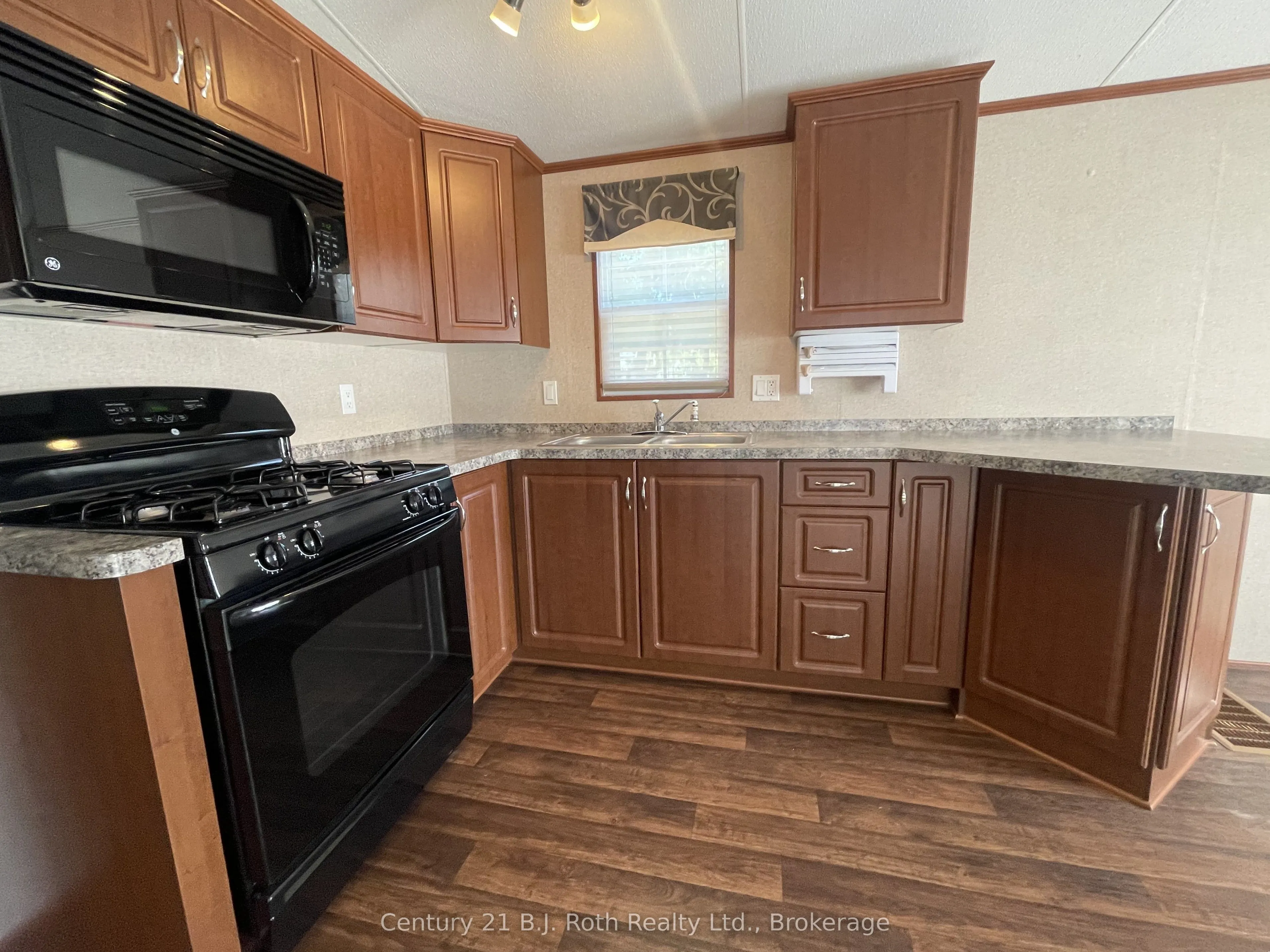1082 Shamrock Marina Road, #32