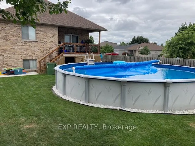 1 Falconridge Court
