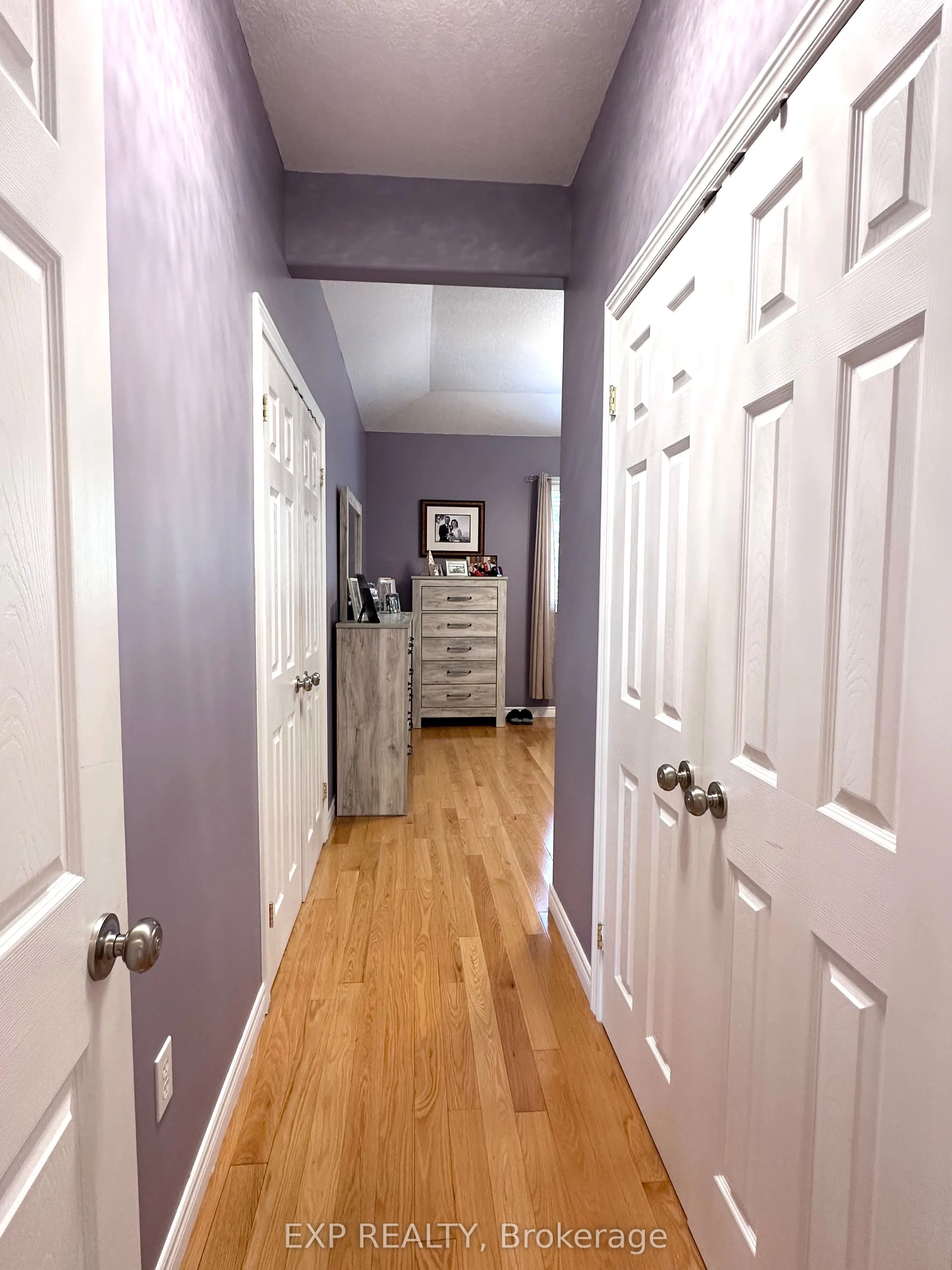 1 Falconridge Court