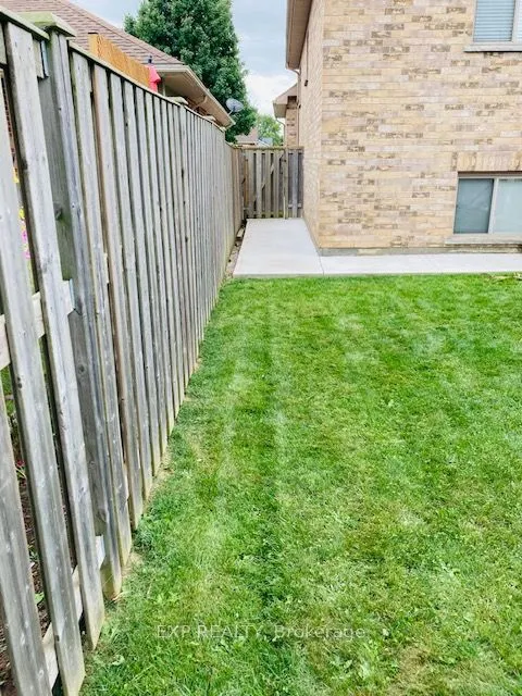 1 Falconridge Court