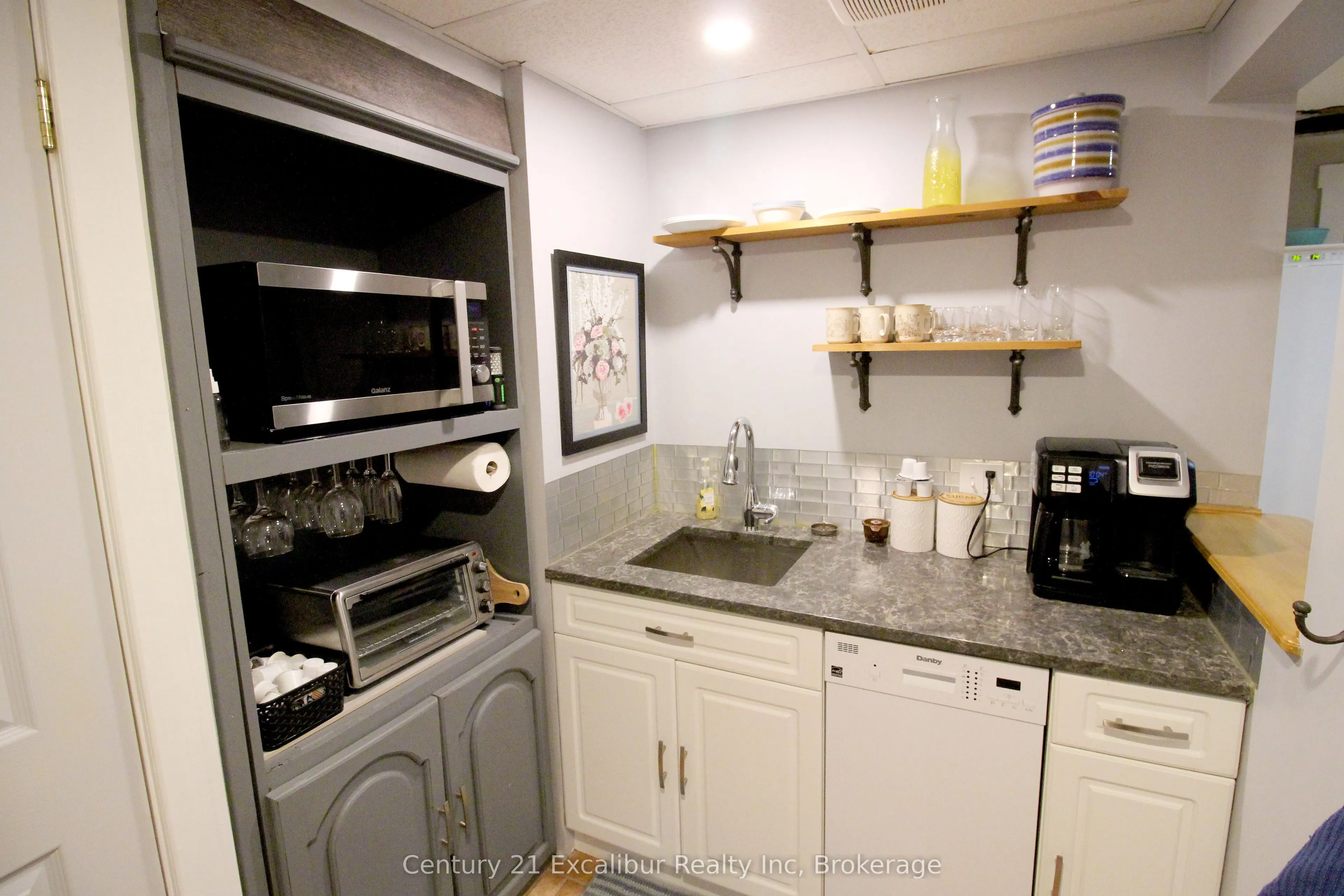 7811 WELLINGTON ROAD 22