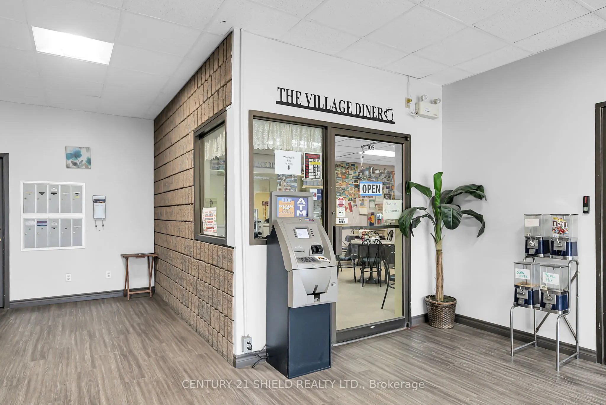 120 Tollgate Street W