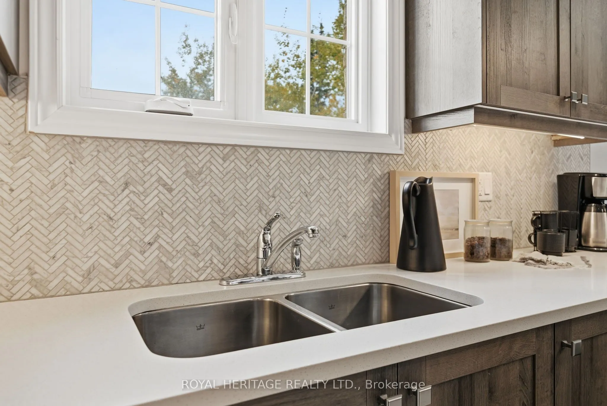 2 William Campbell Road