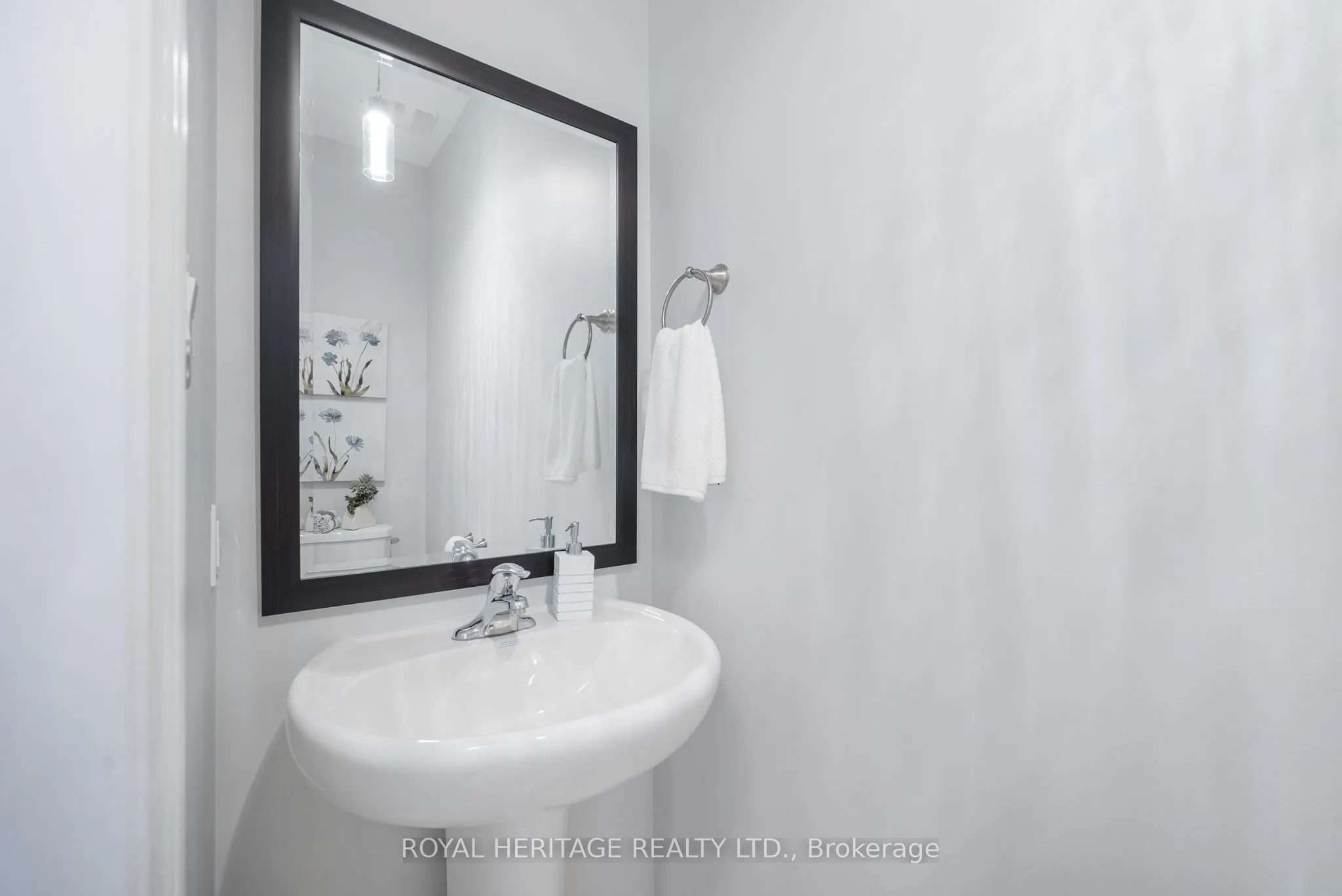 2 William Campbell Road