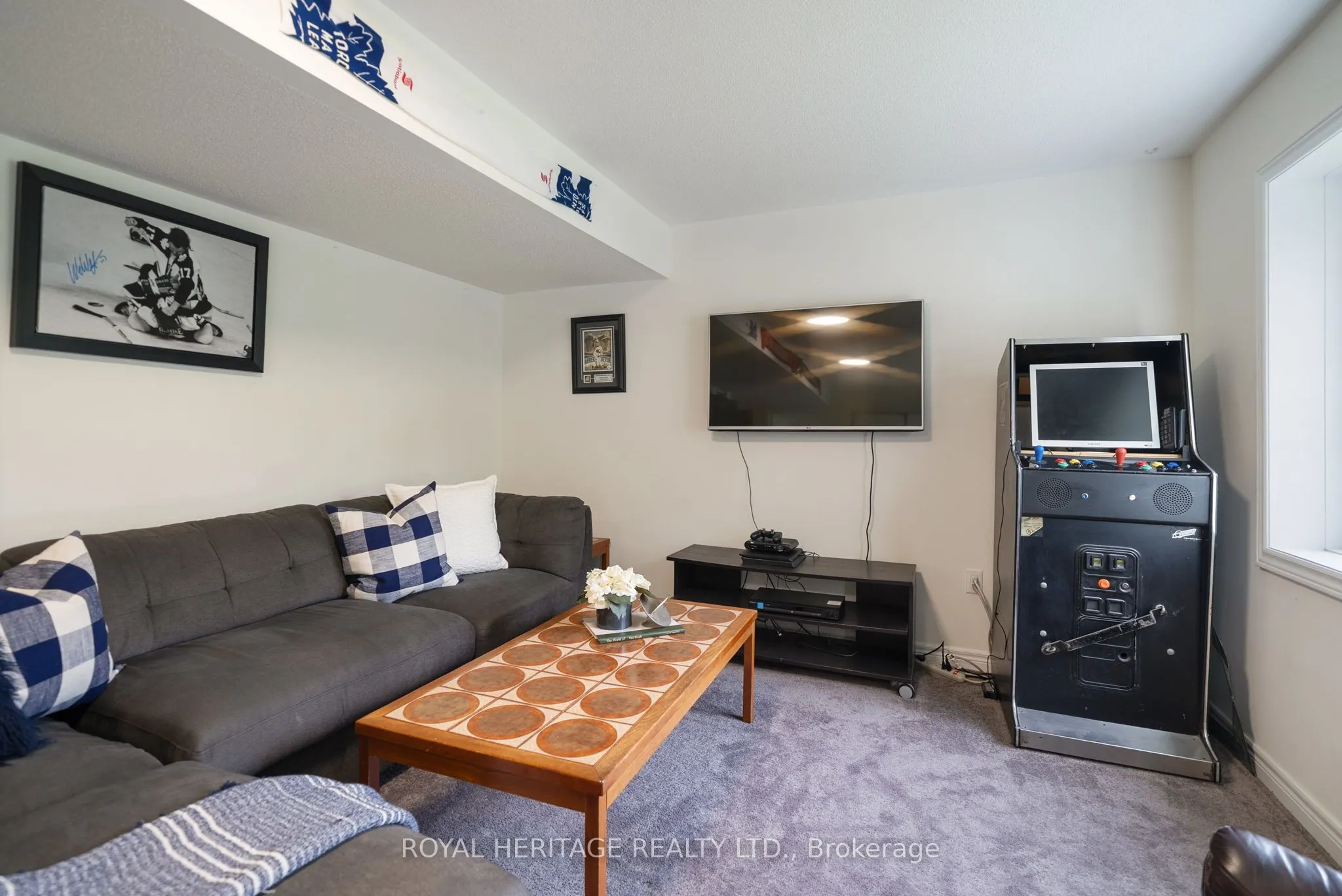 2 William Campbell Road