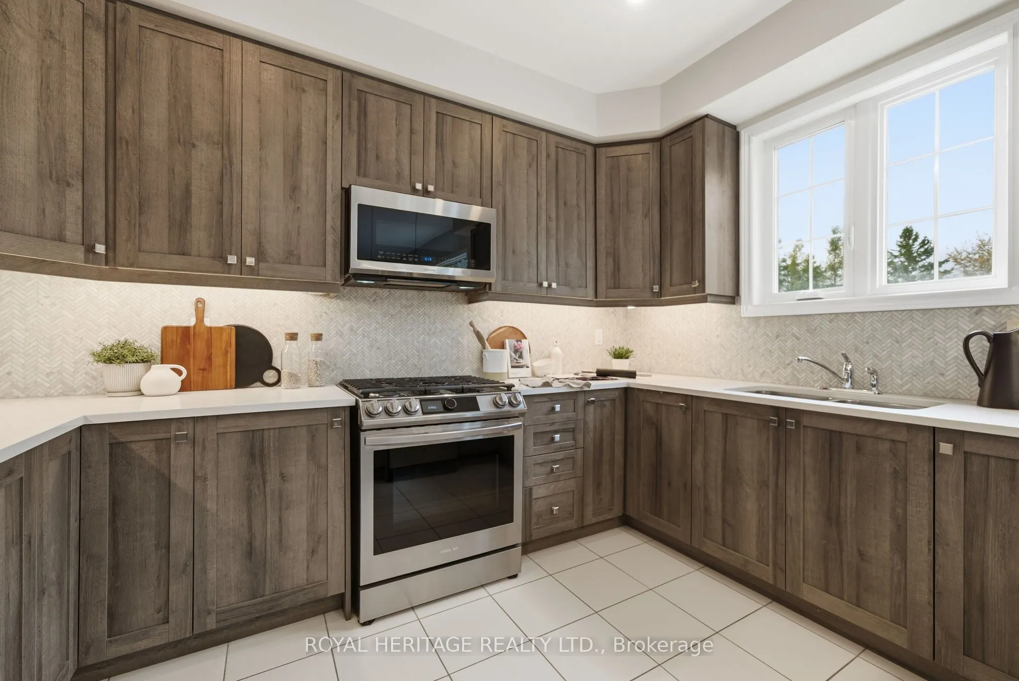 2 William Campbell Road