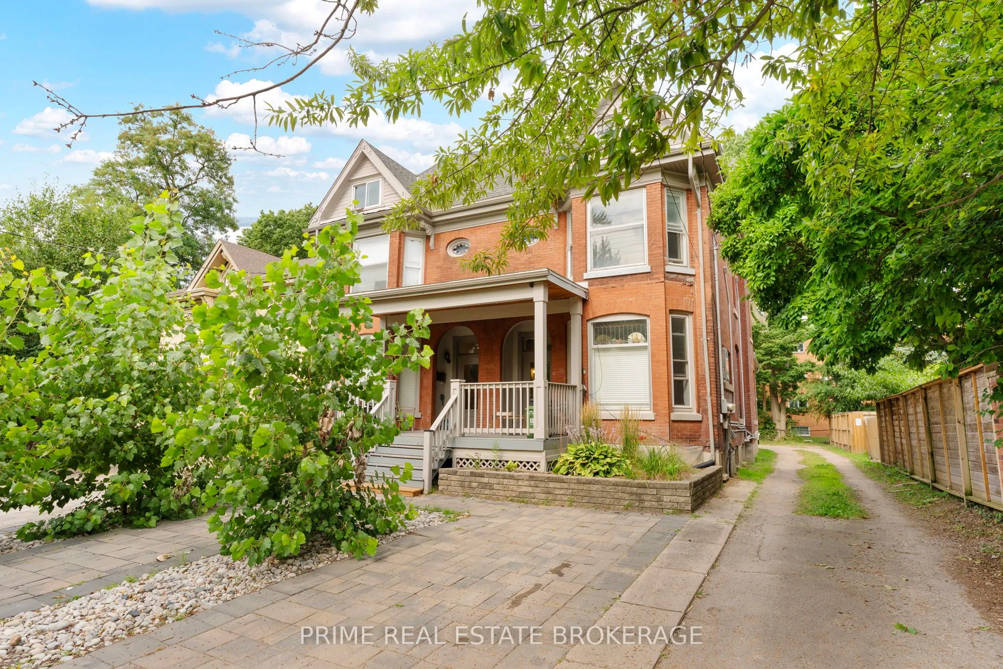 500-502 Colborne Street