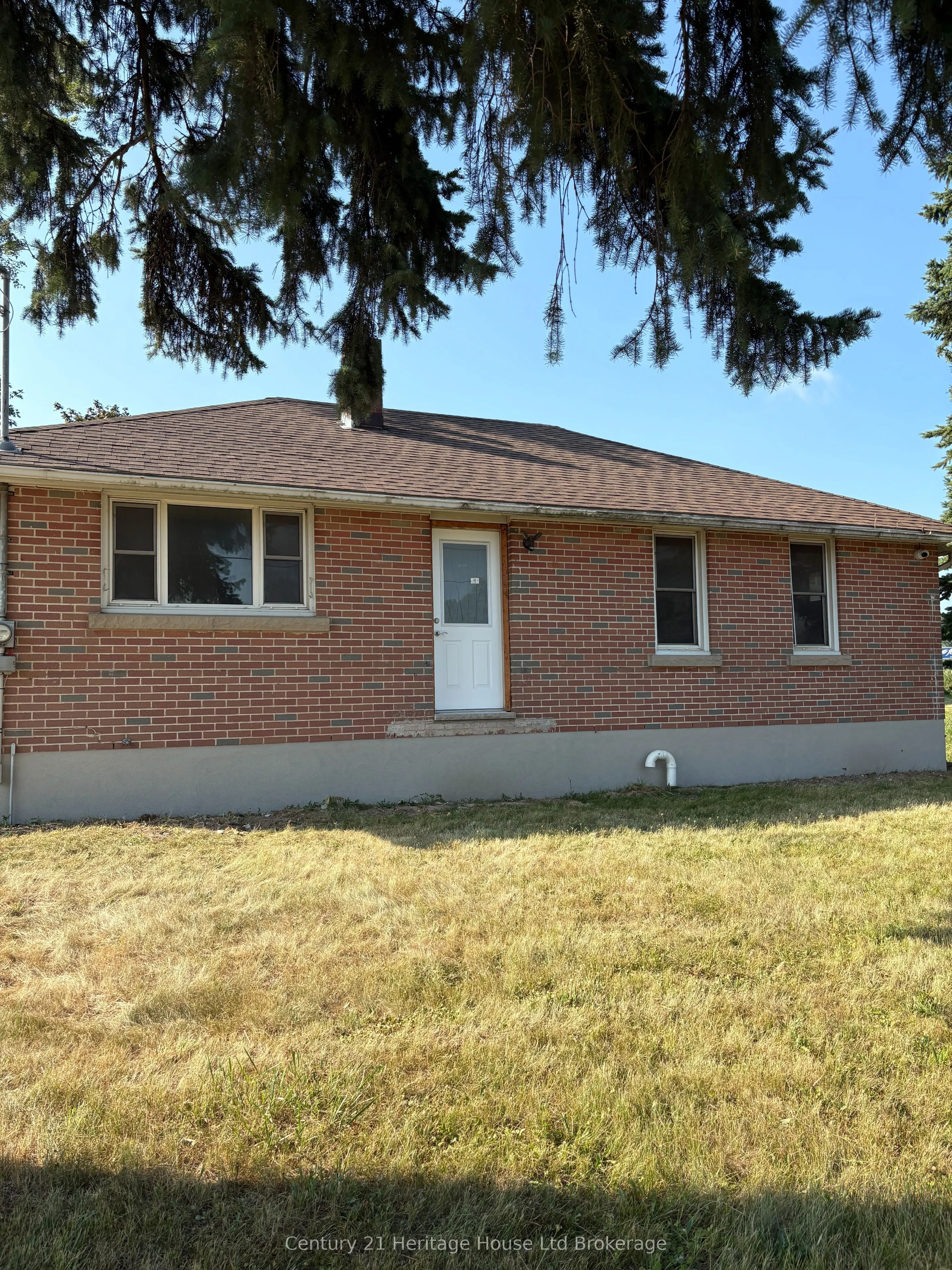 560 Unit "B" Athlone Avenue