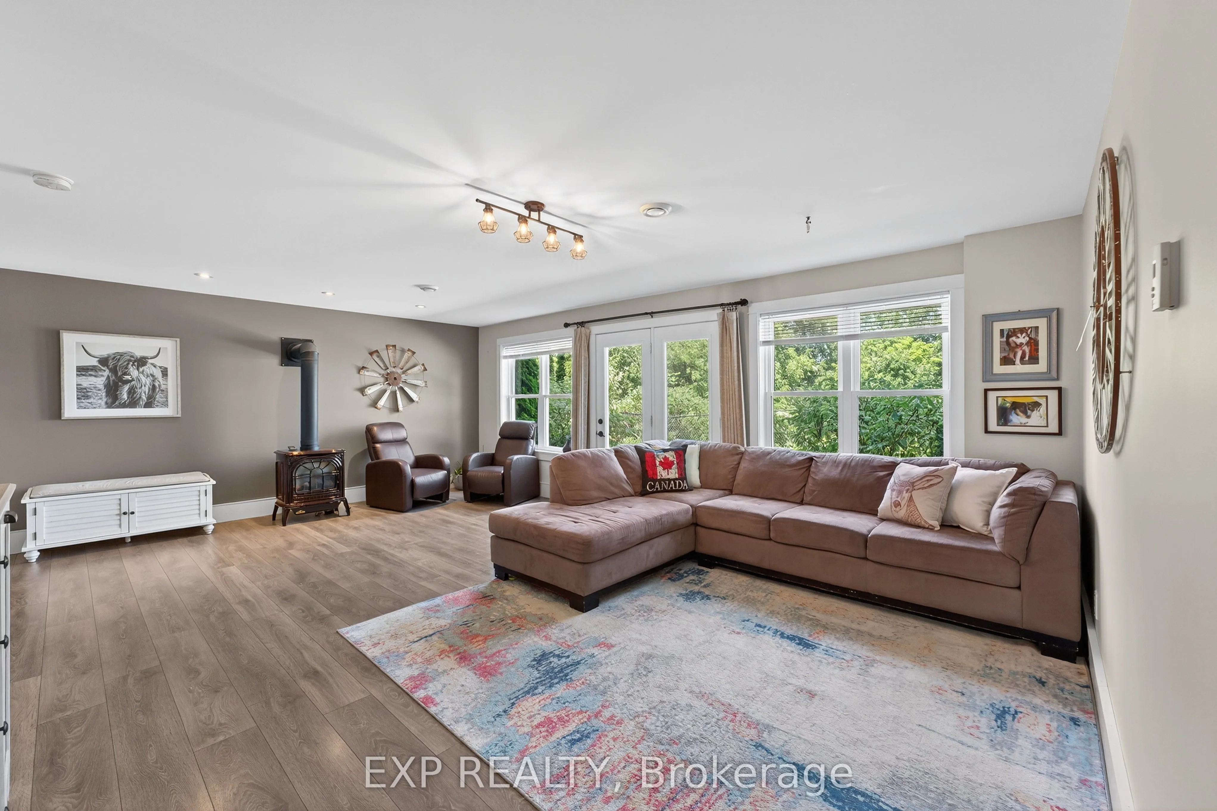 12 Olde Stone Road