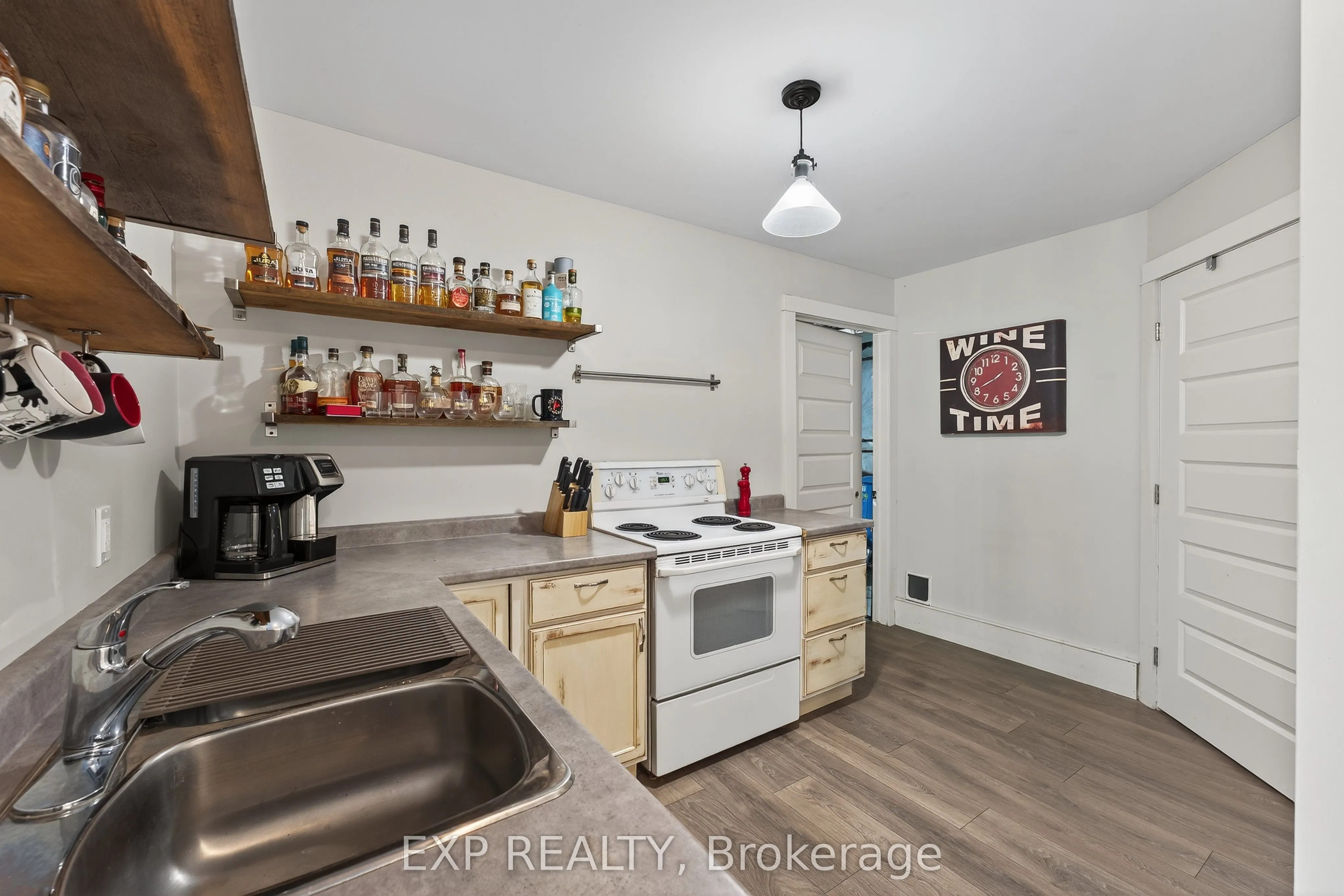 12 Olde Stone Road