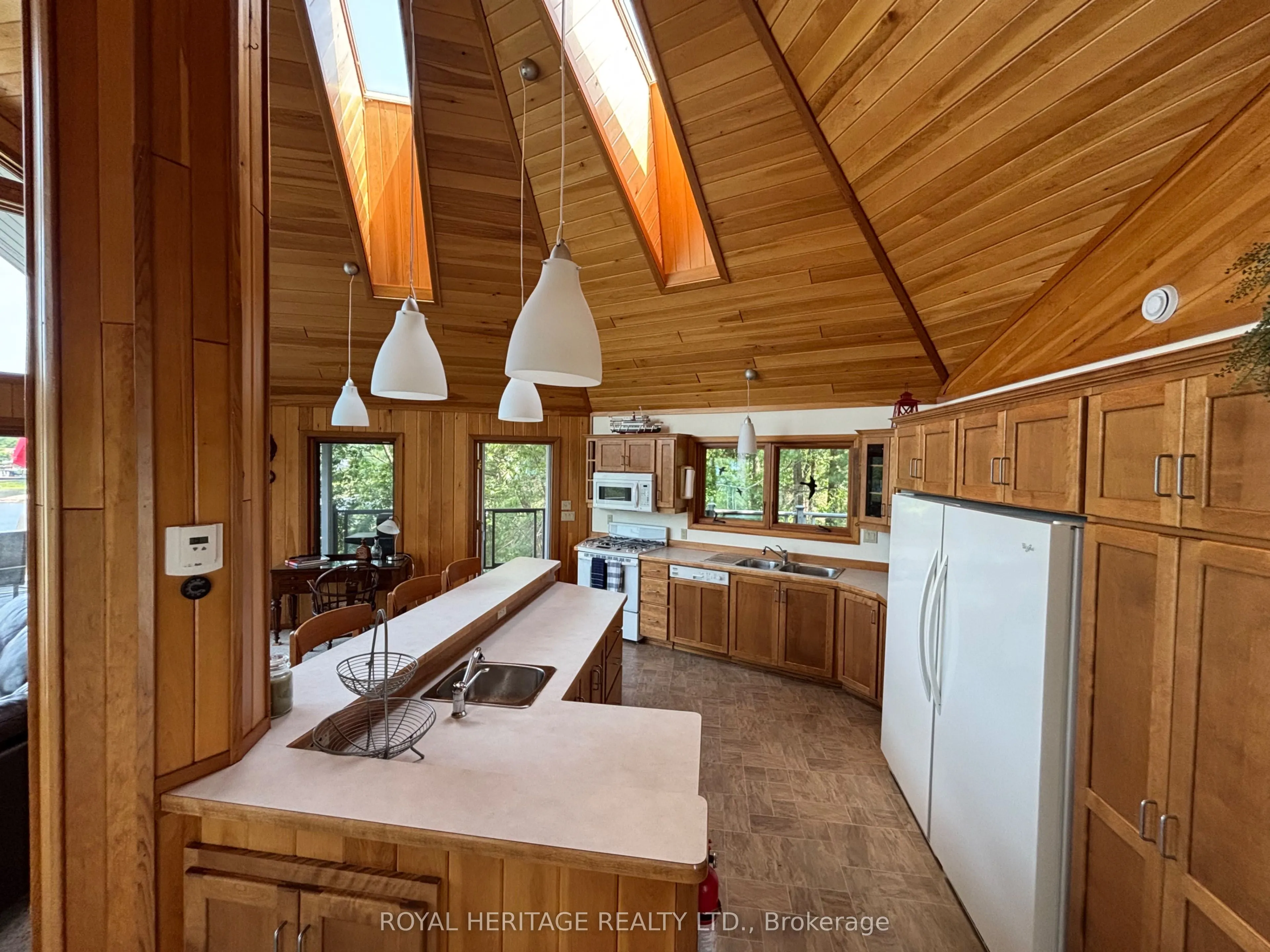 7224 ISLAND 630 GEORGIAN BAY