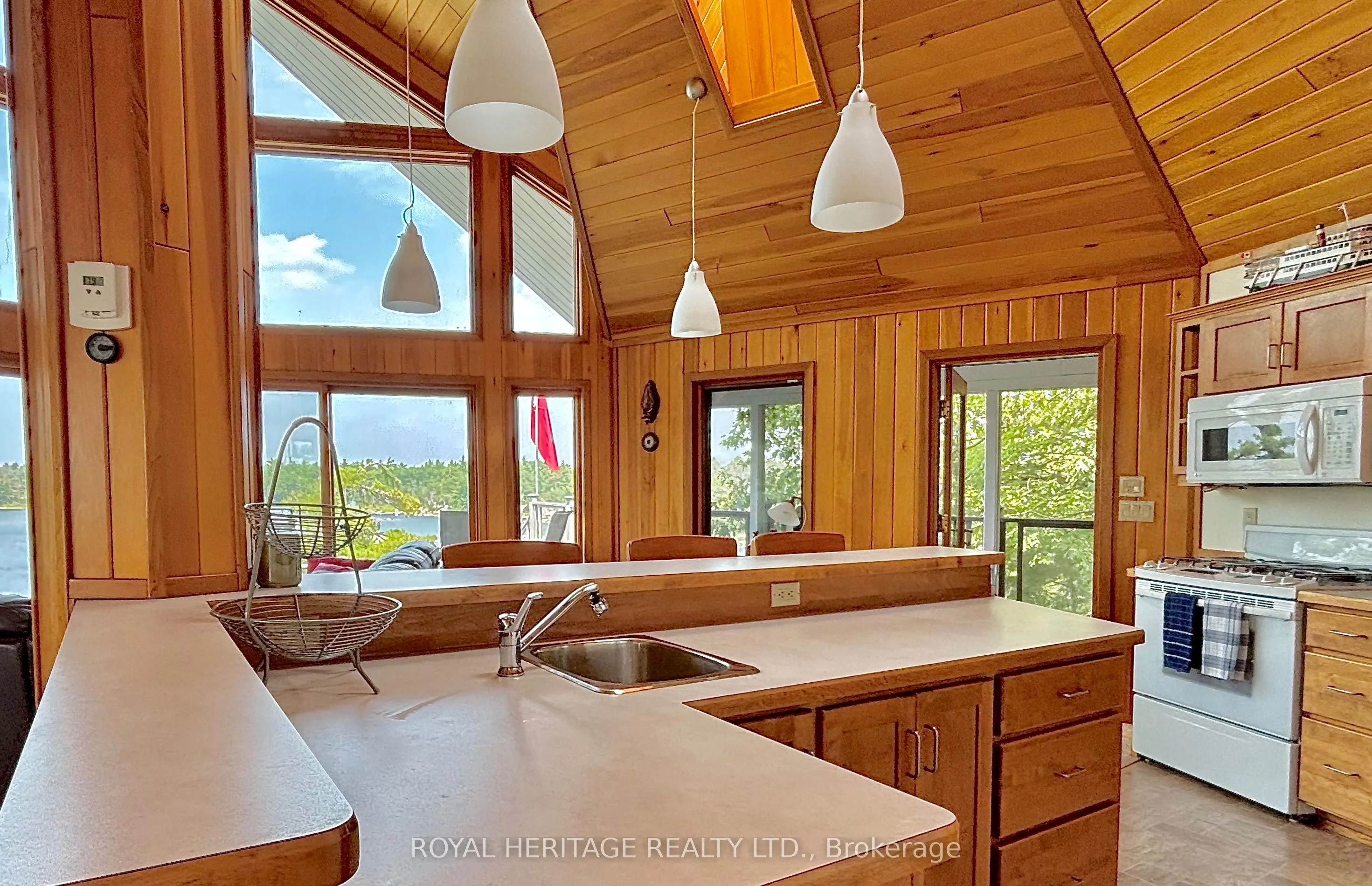 7224 ISLAND 630 GEORGIAN BAY