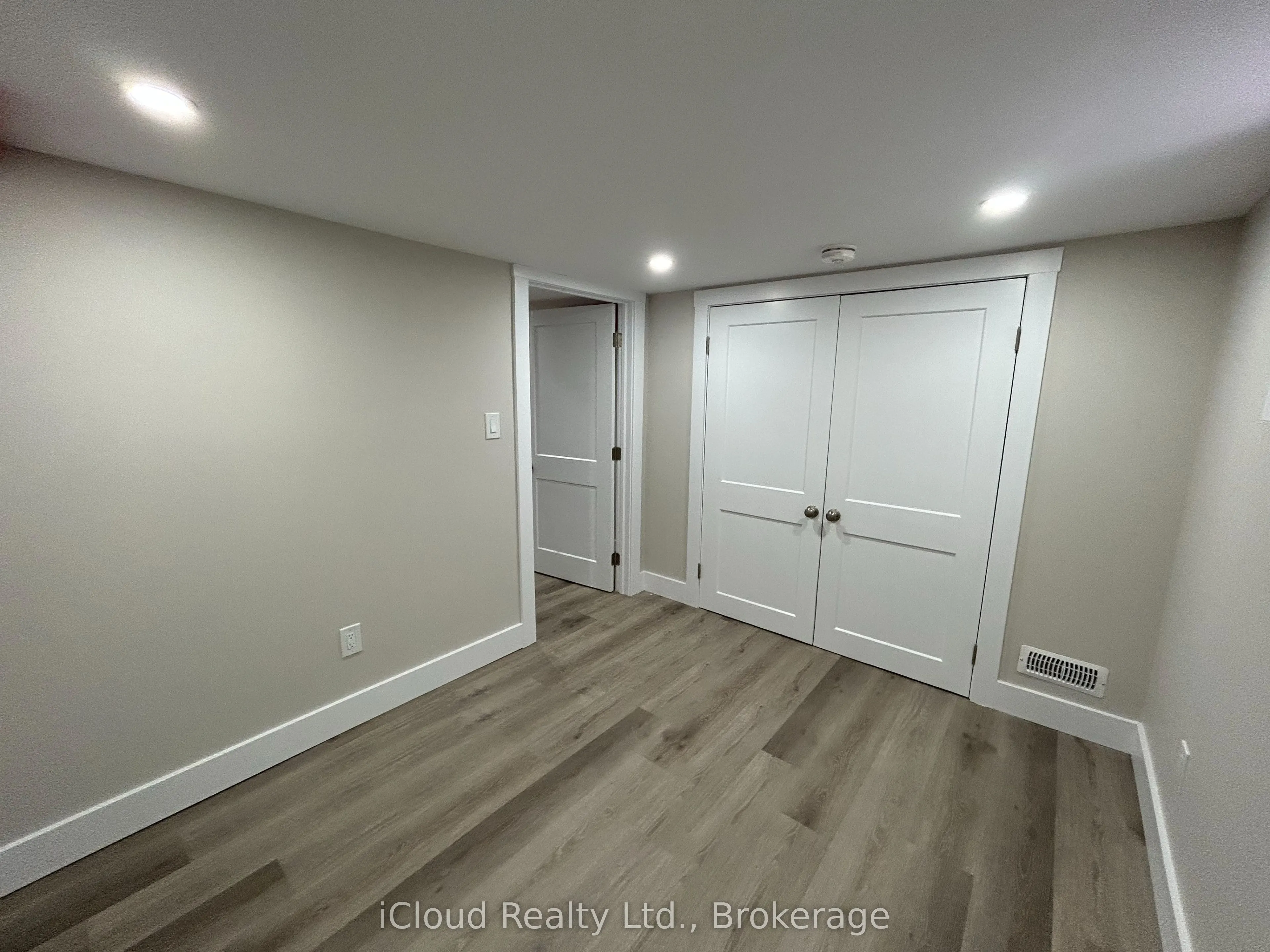 152 Weber Street E, #Unit 1