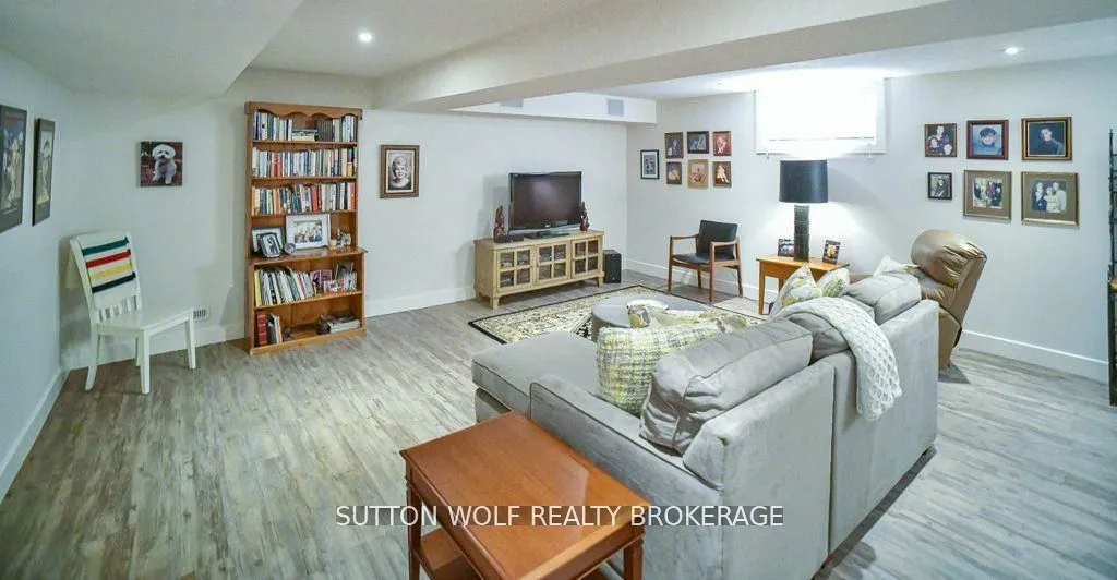 295 Mogg Street, #2