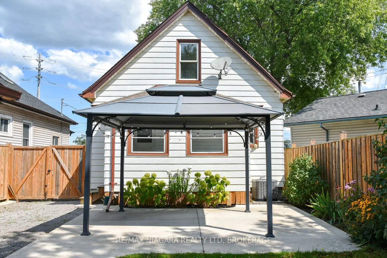 22 Bertram Street