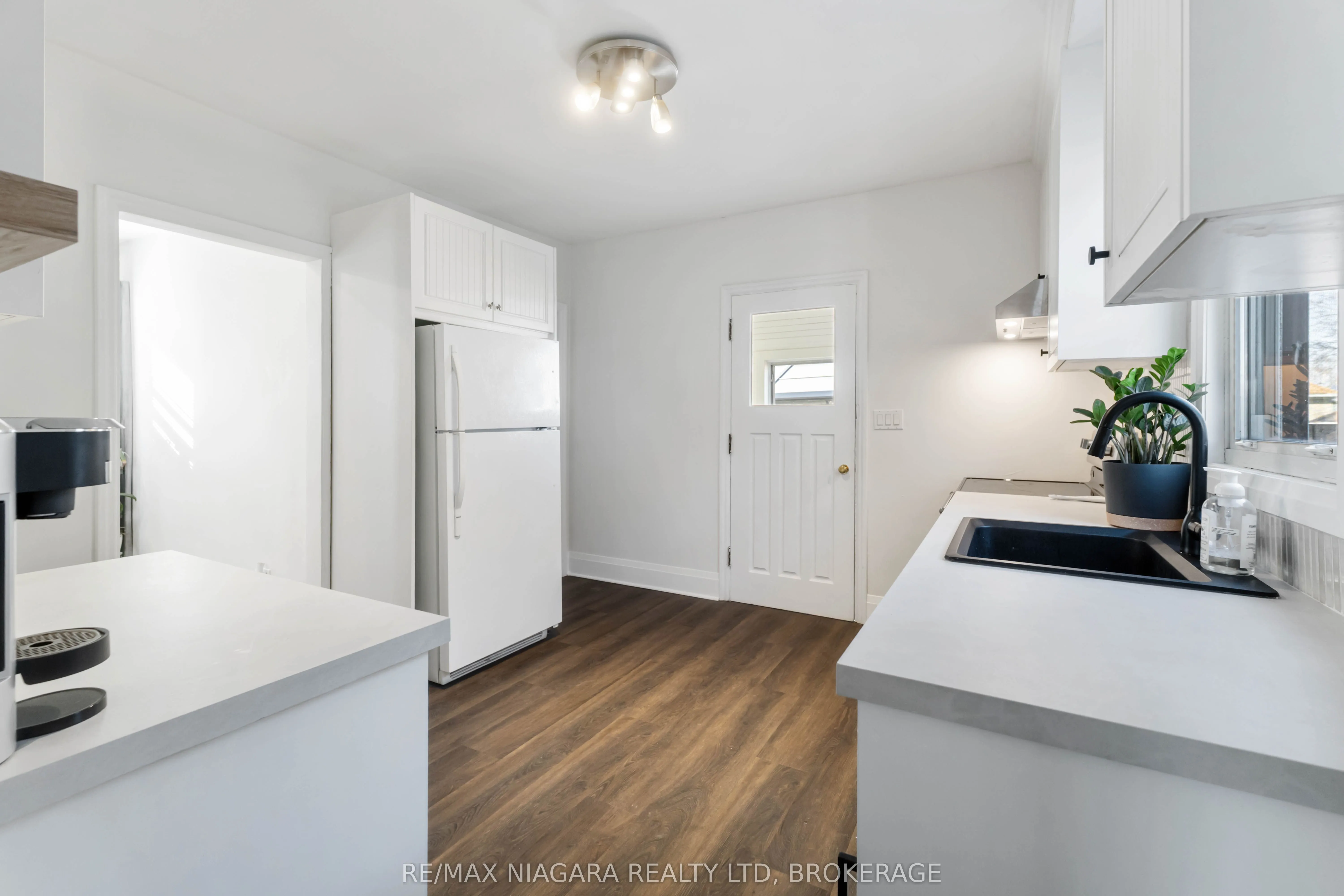 22 Bertram Street