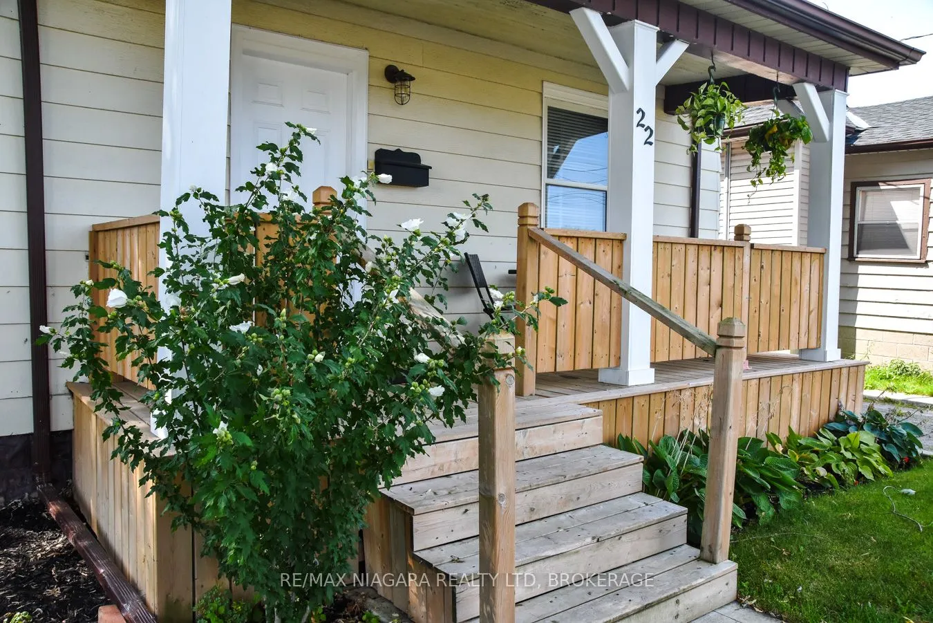 22 Bertram Street