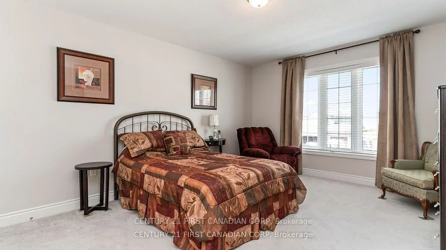 102 Caverhill Crescent