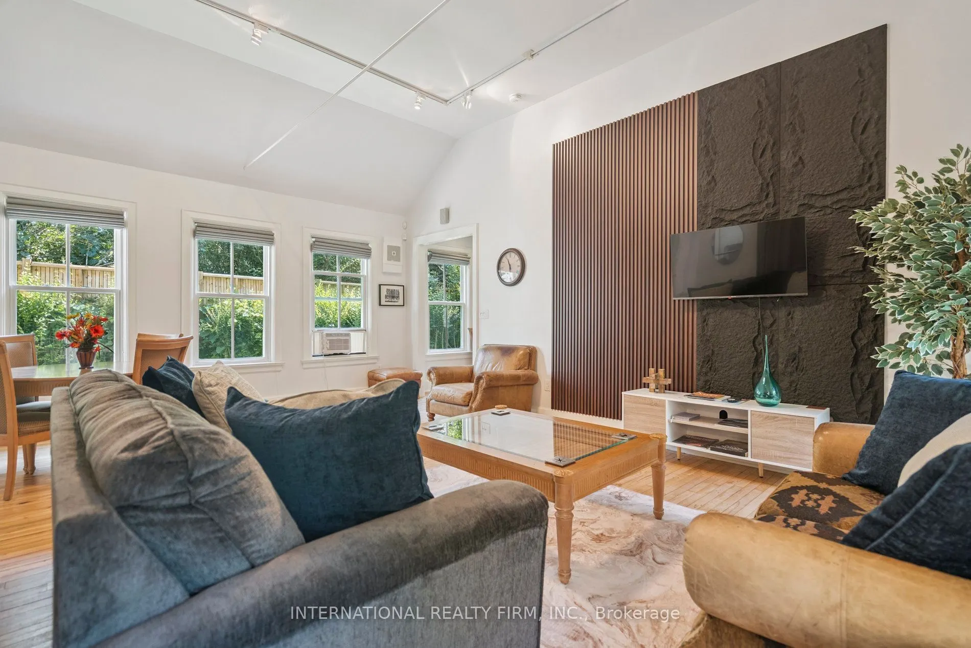 267 Davy Street