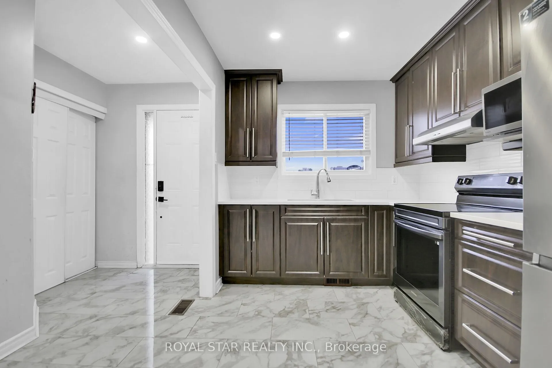 2761 Pimlico Crescent, #71