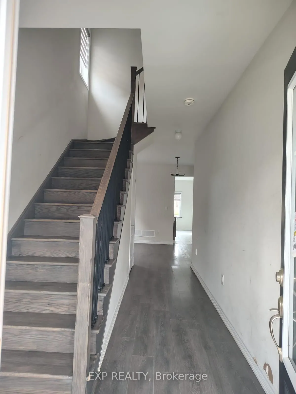 317 Forks Road E