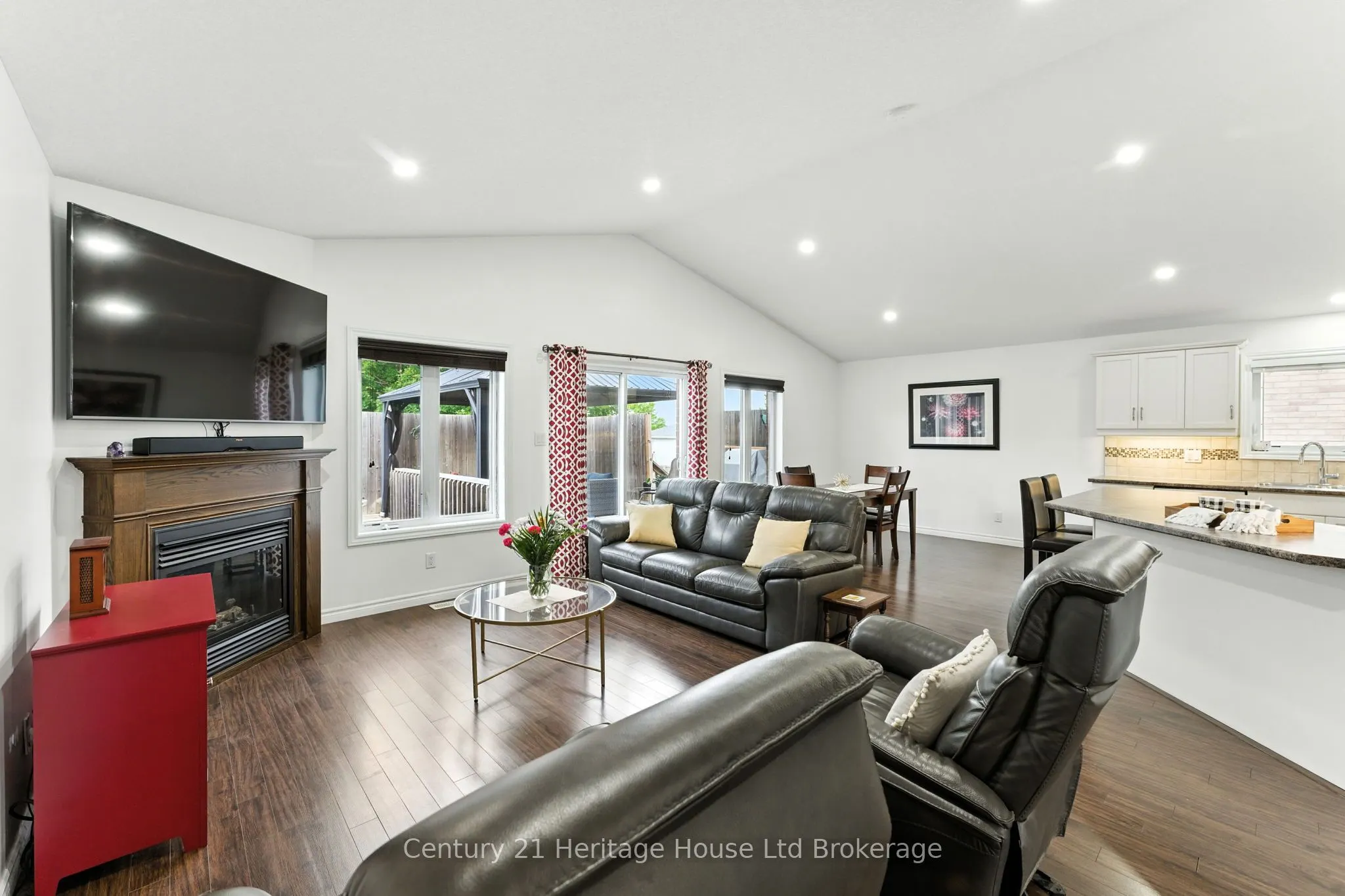 107 Applewood Street