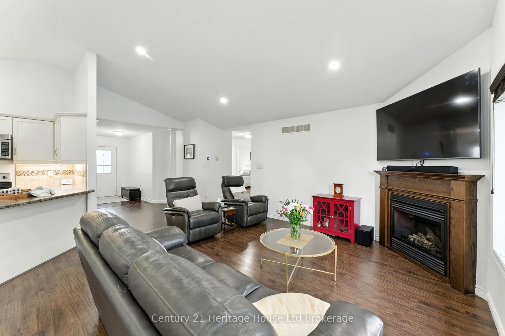 107 Applewood Street