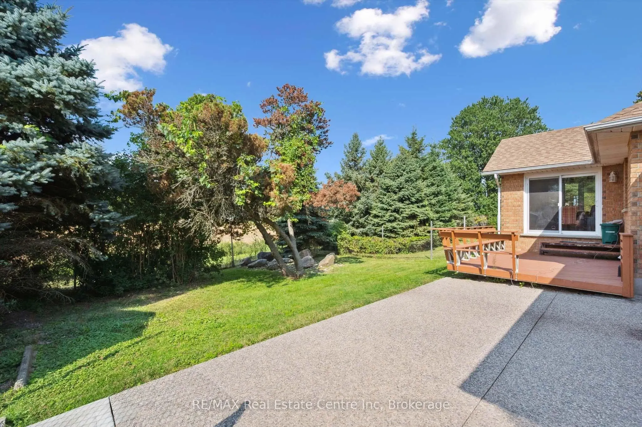5044 WHITELAW Road