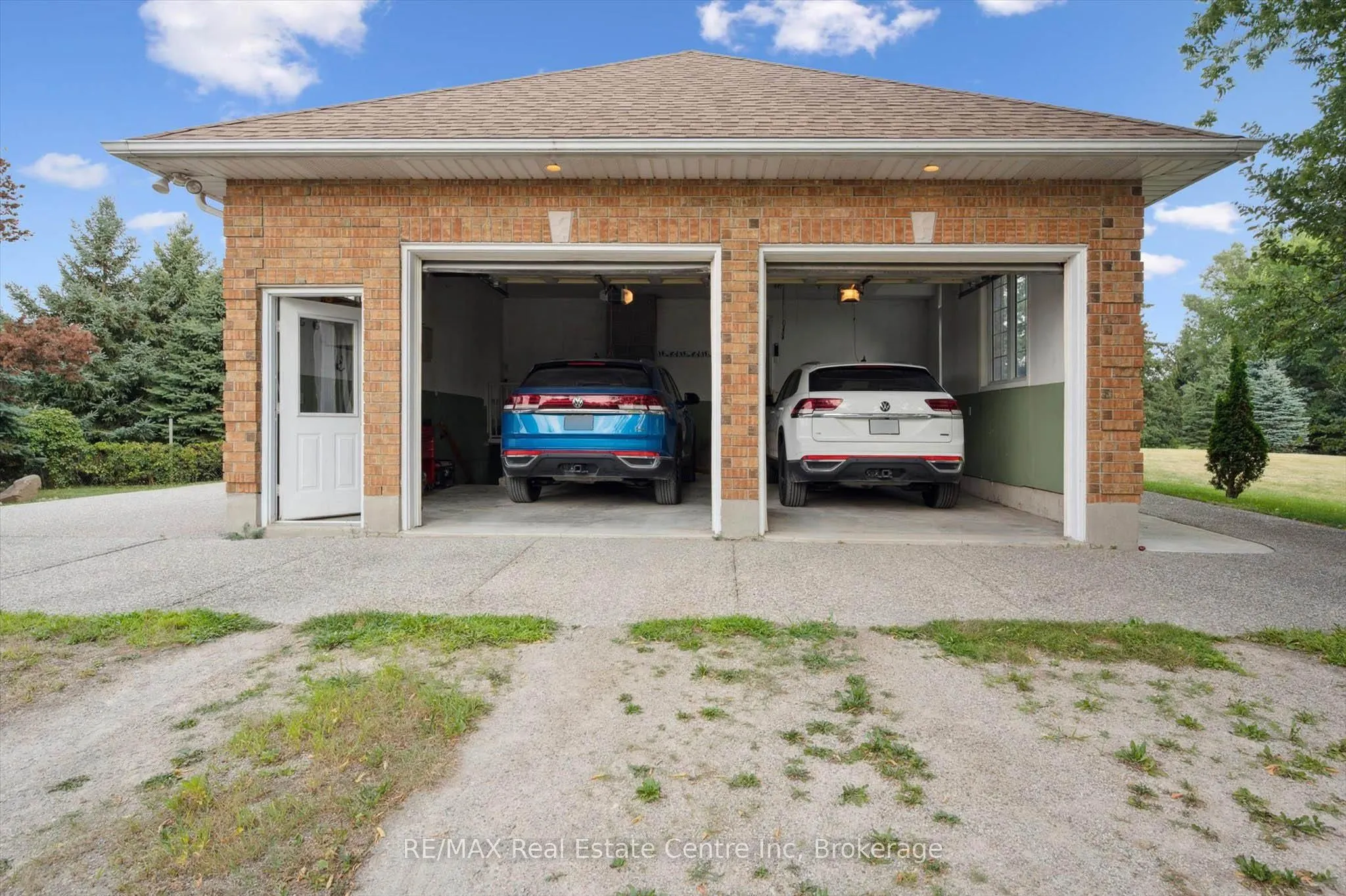 5044 WHITELAW Road