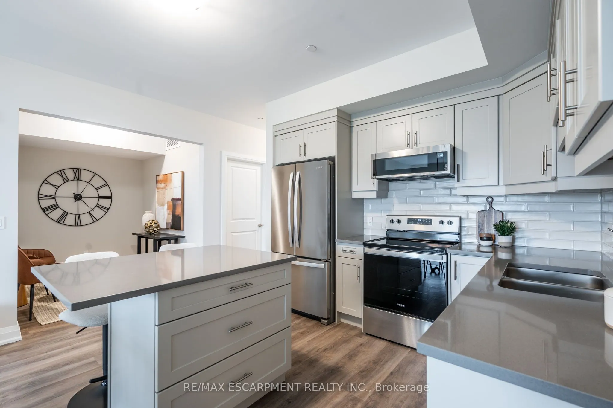 118 SUMMERSIDES Boulevard, #307