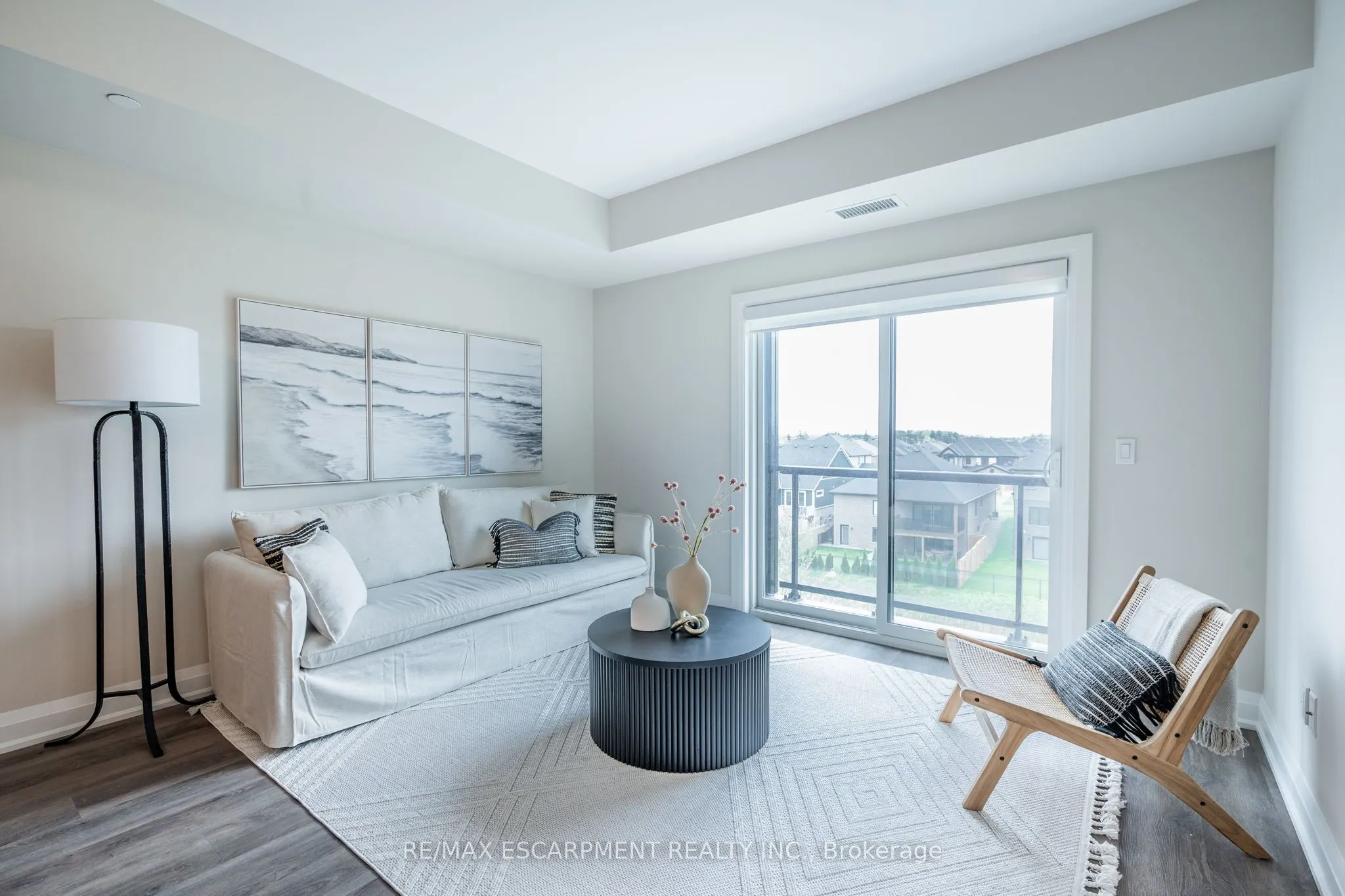 118 SUMMERSIDES Boulevard, #307