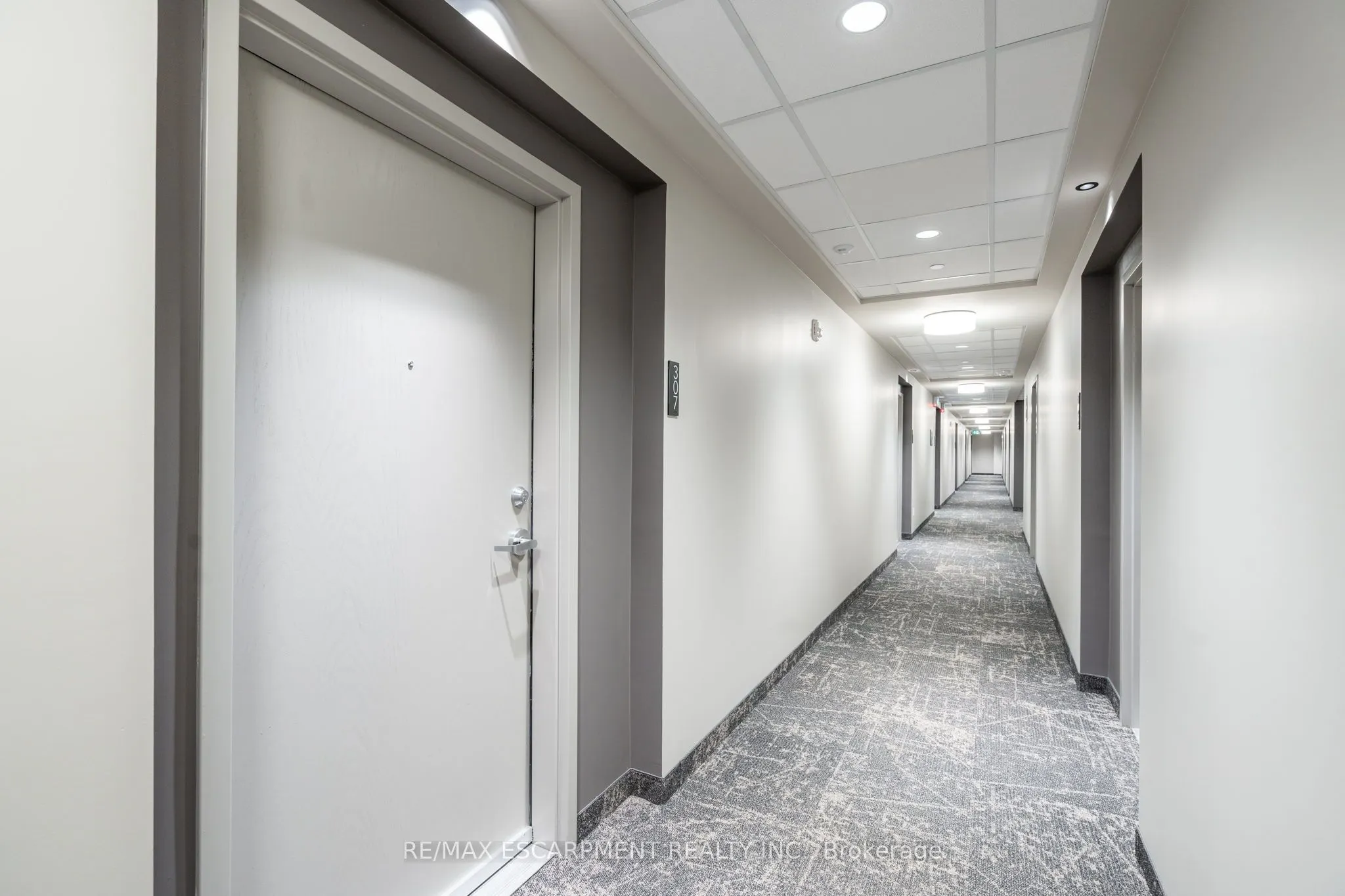 118 SUMMERSIDES Boulevard, #307