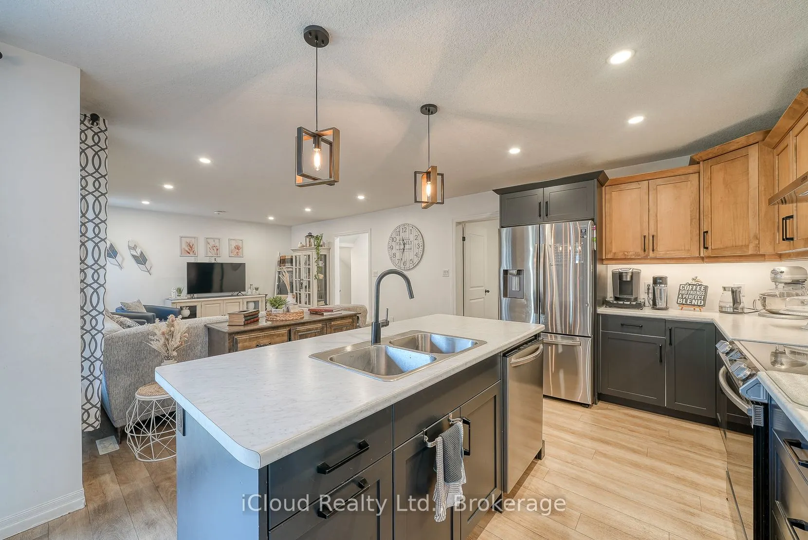 15 Curren Crescent