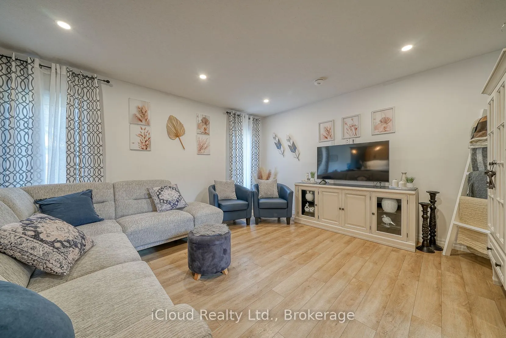 15 Curren Crescent