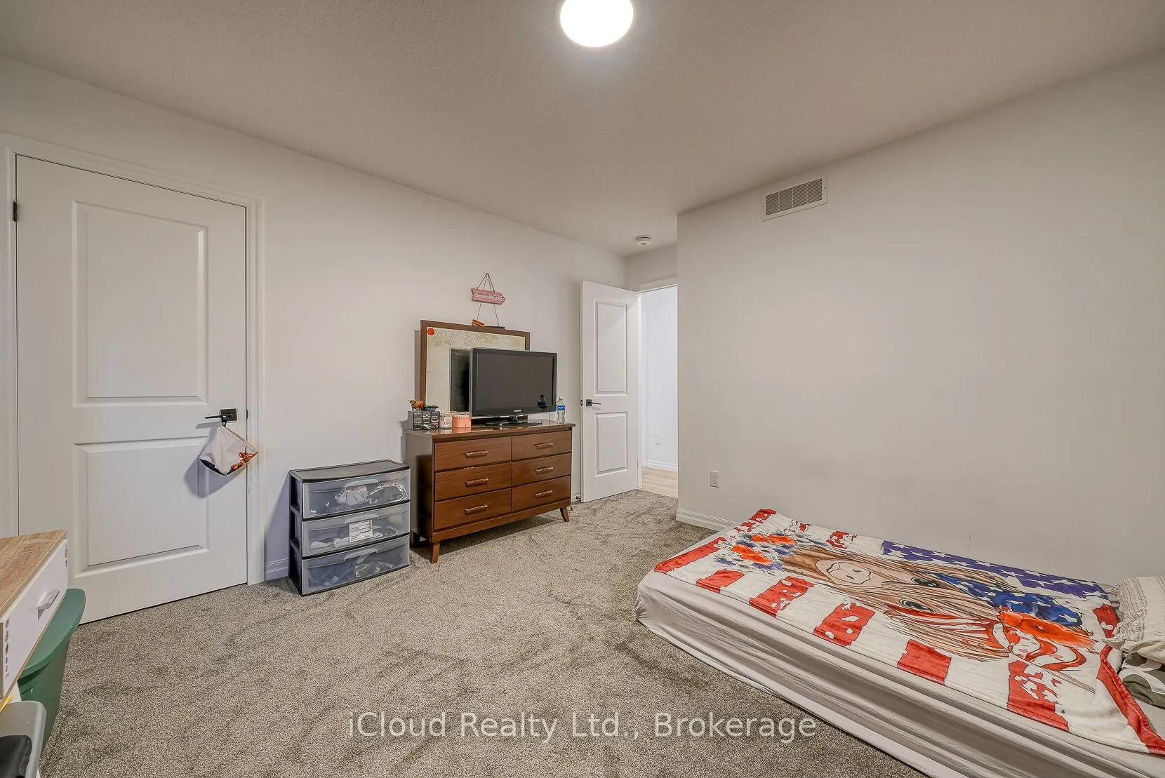 15 Curren Crescent