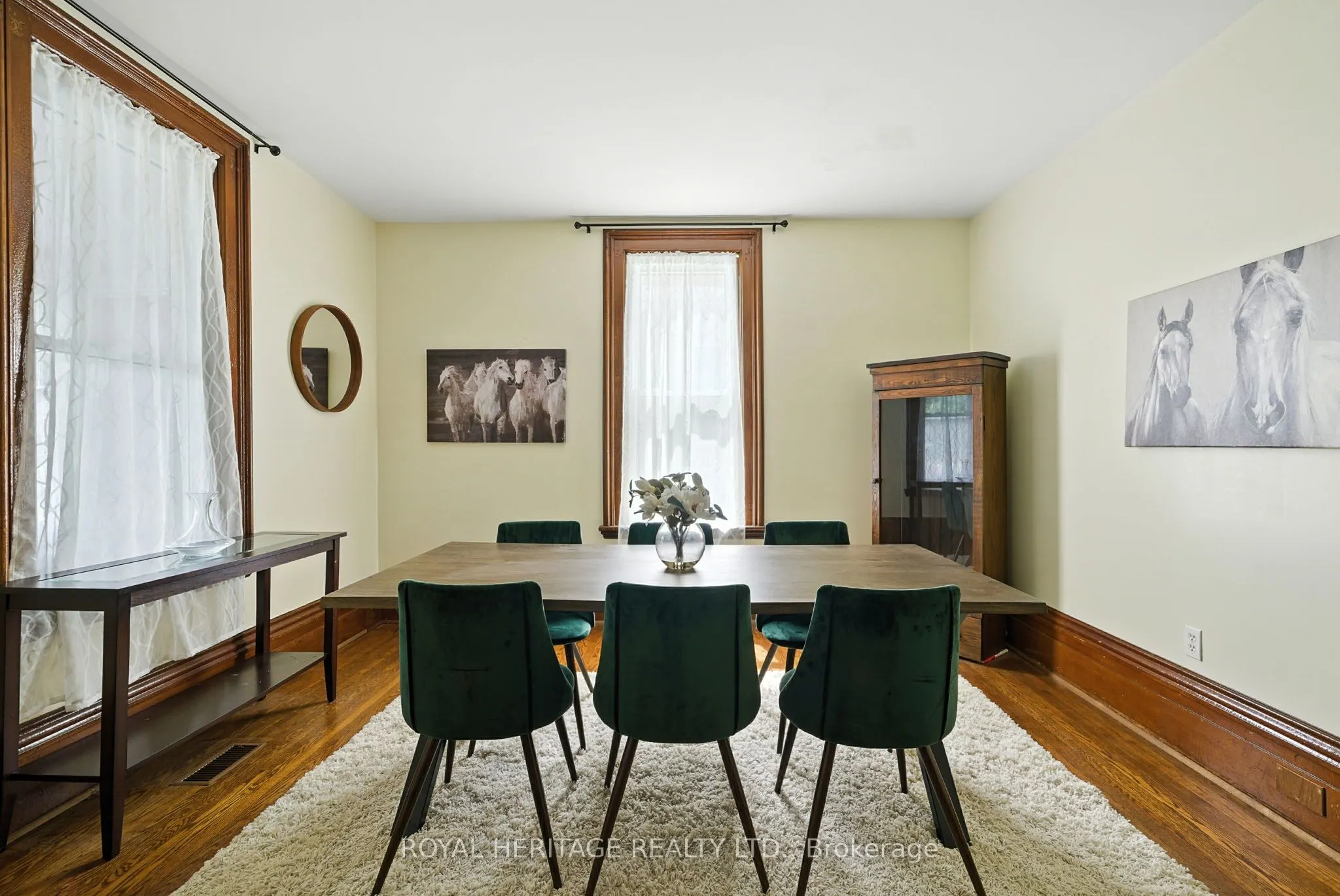 60 Booth Street S