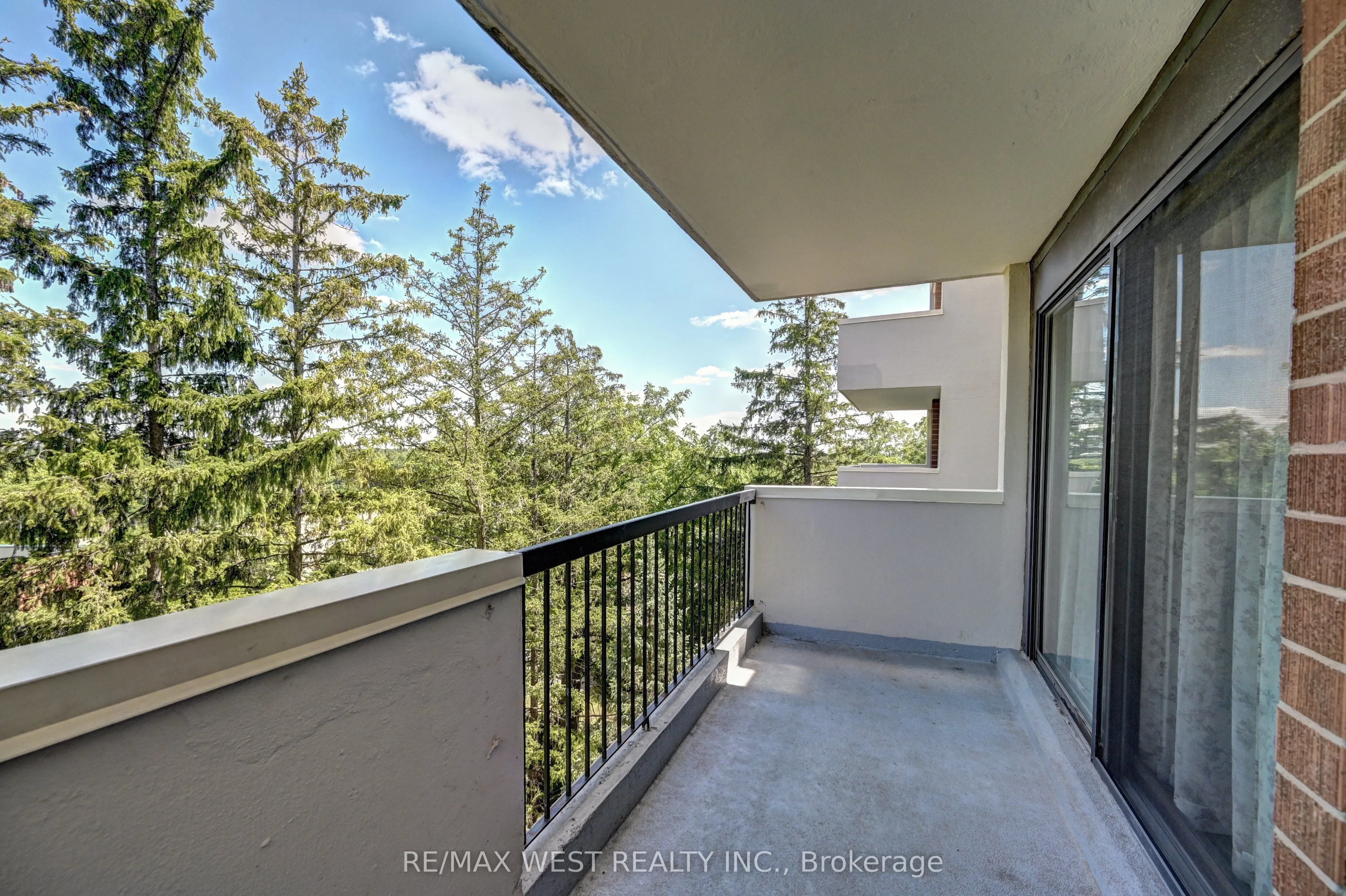260 Sheldon Avenue N, #705
