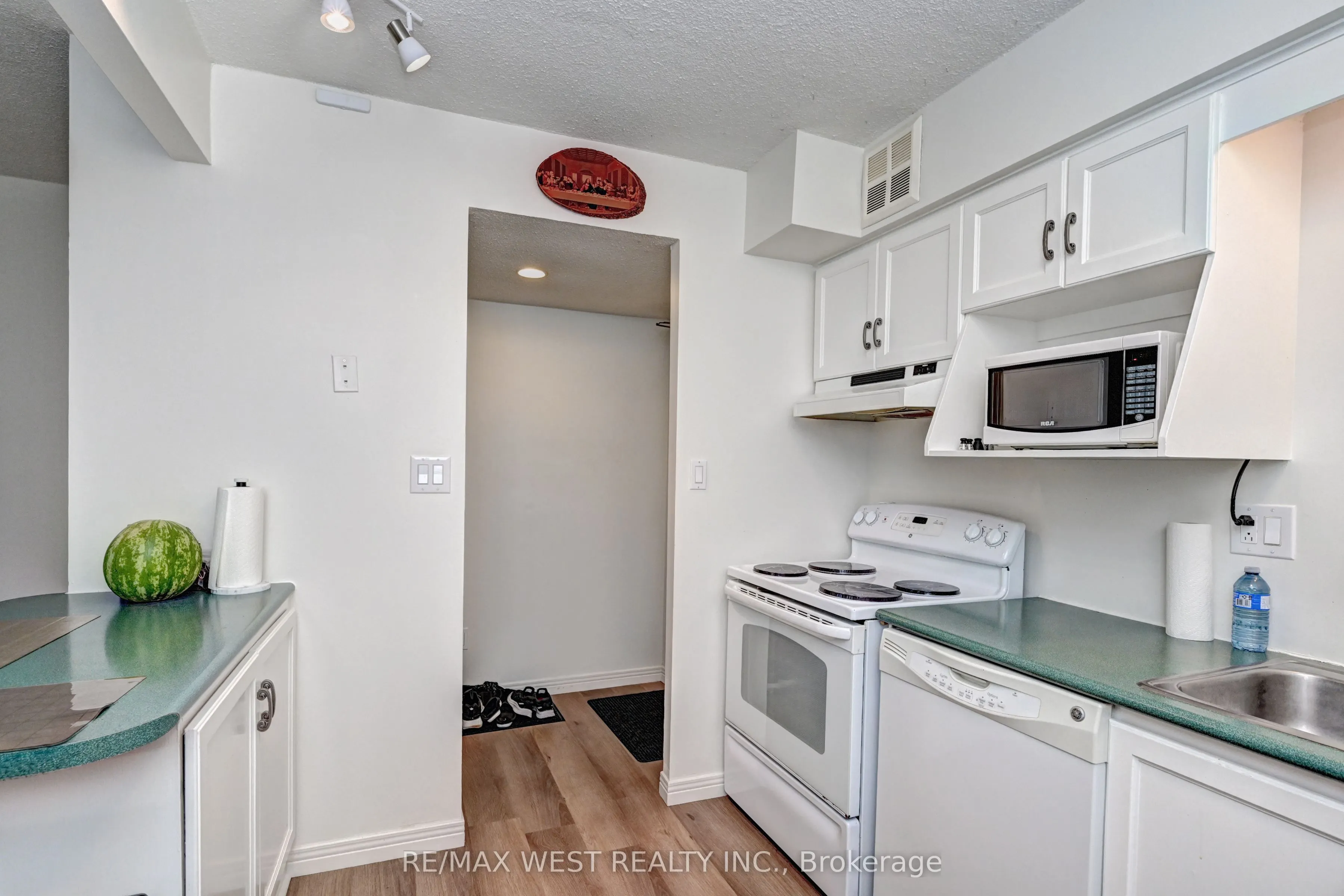 260 Sheldon Avenue N, #705