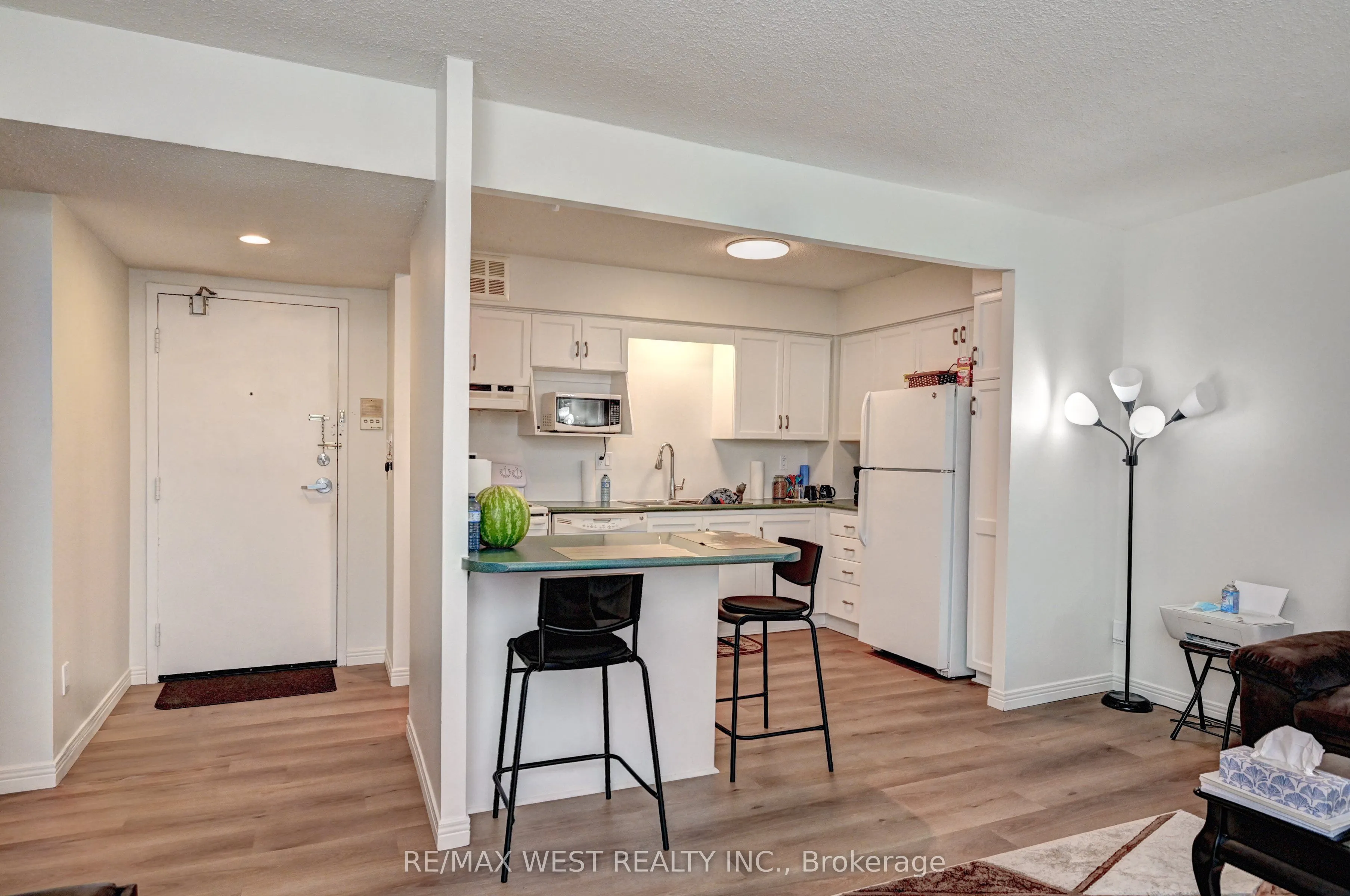 260 Sheldon Avenue N, #705