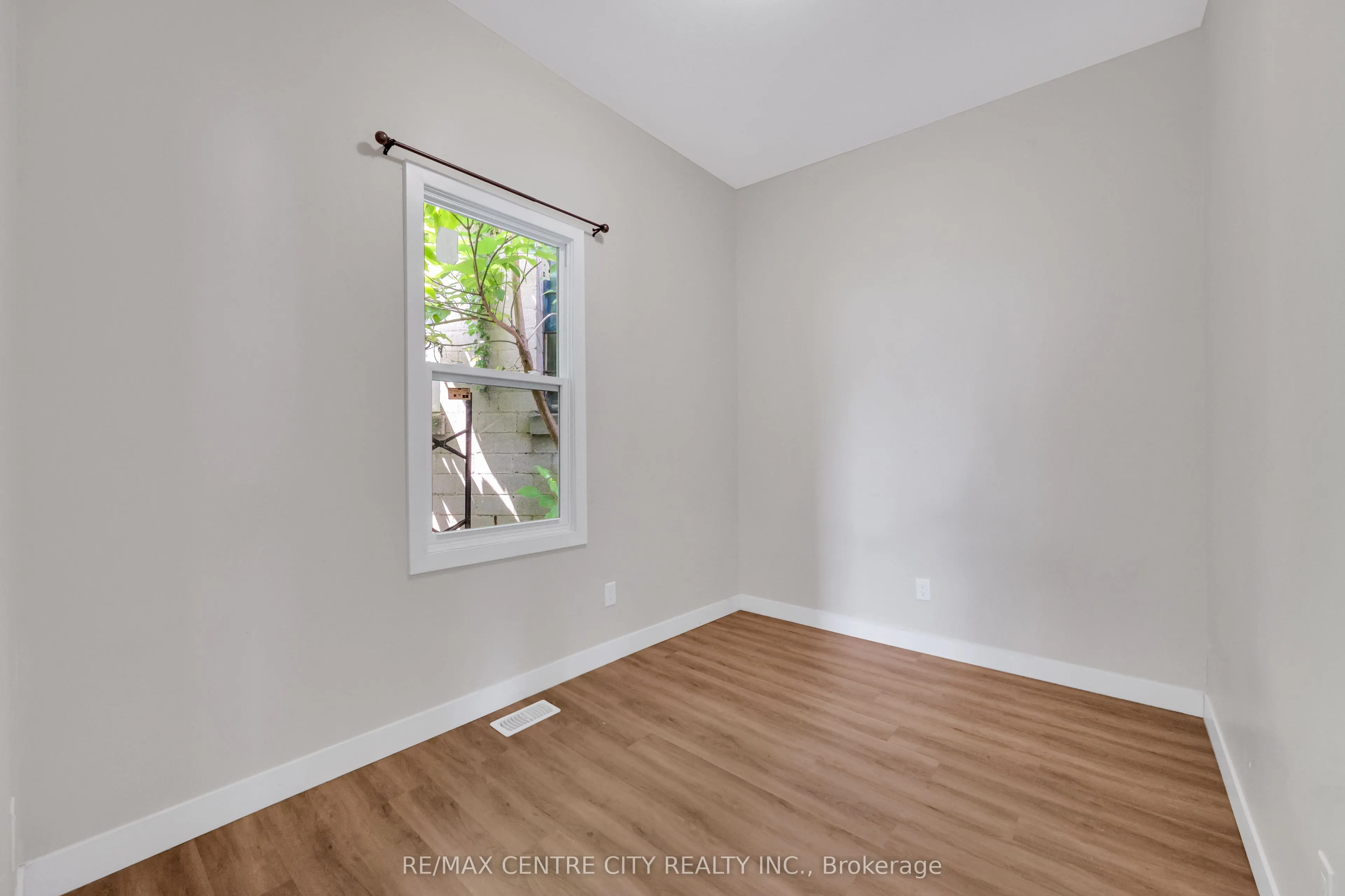 101 Hamilton Road