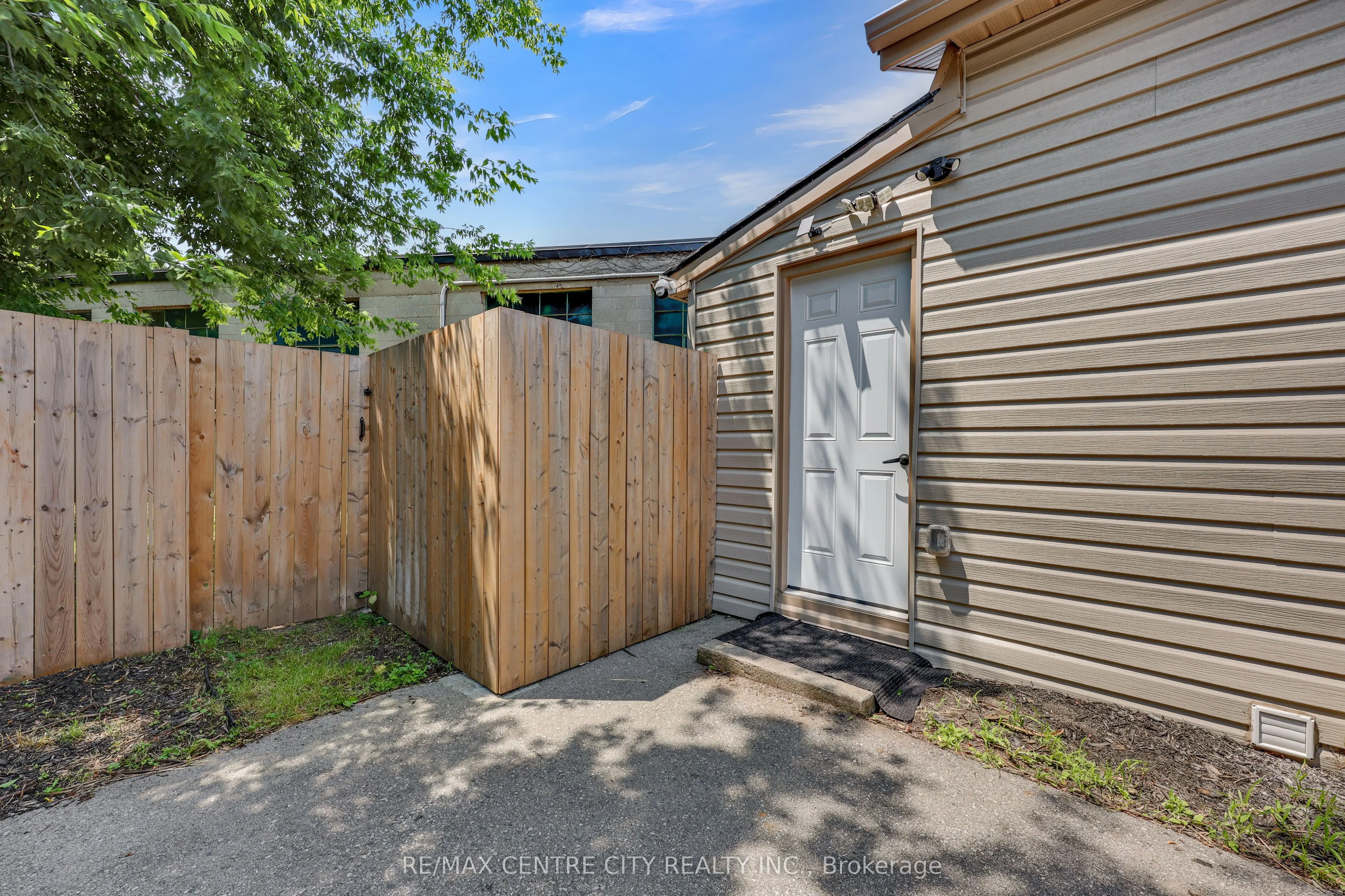 101 Hamilton Road