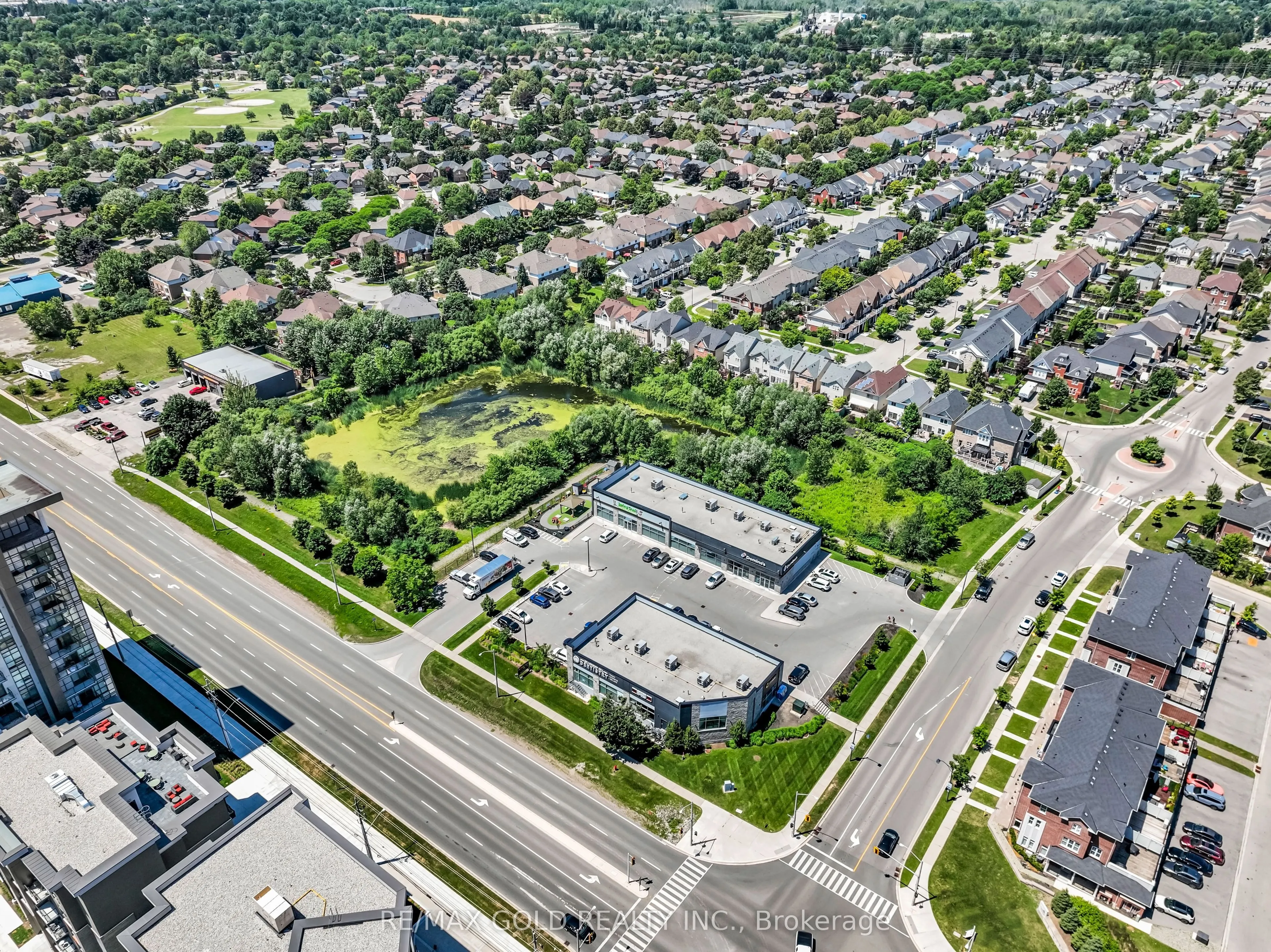 460 DUNDAS Street E, #402