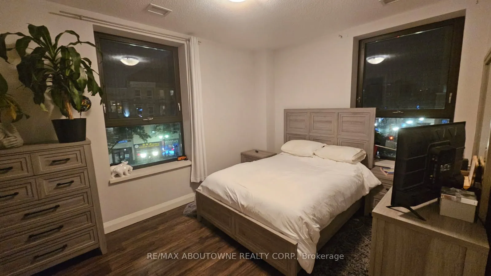118 King Street E, #312