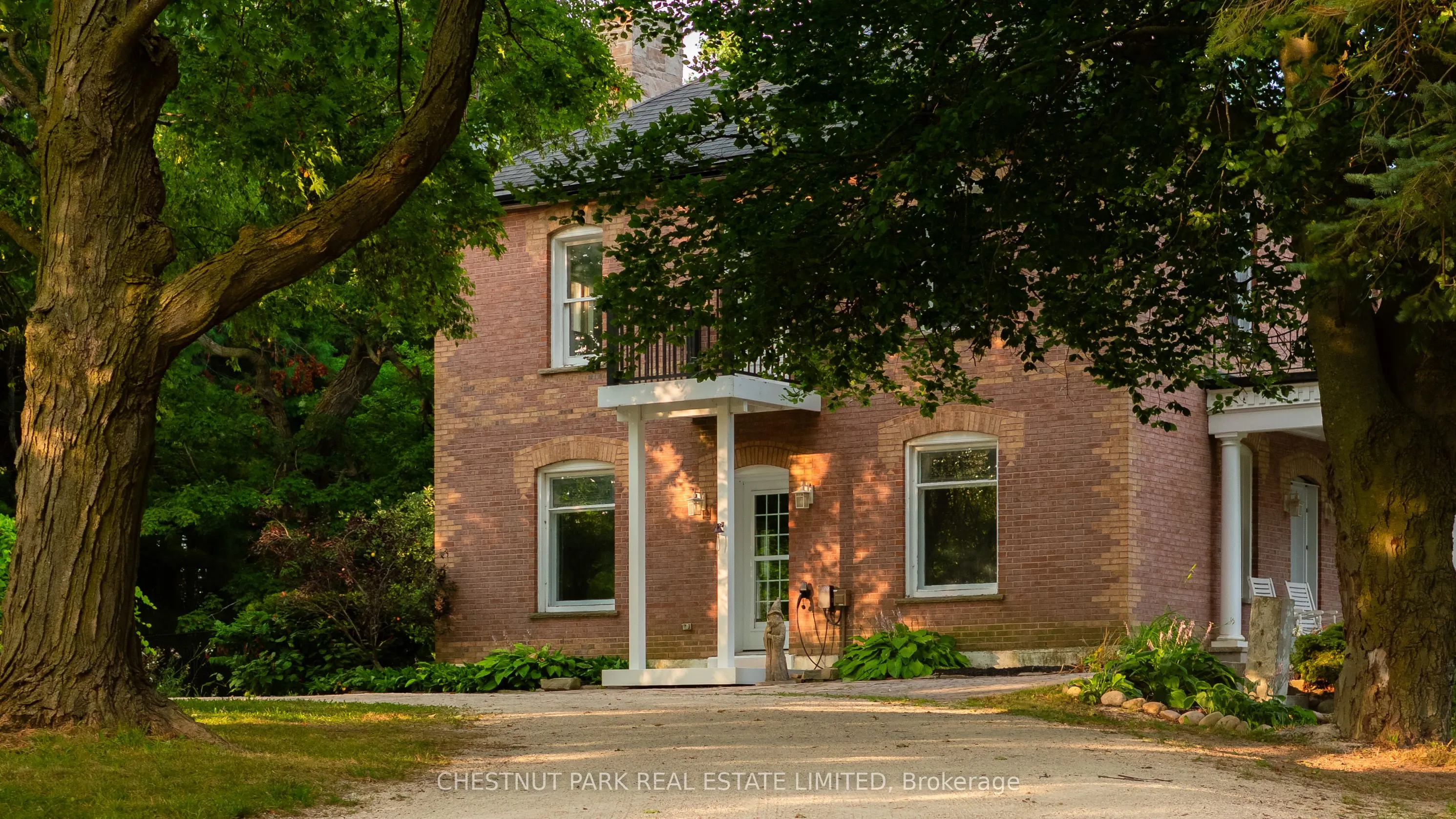 347036 Mono Centre Road