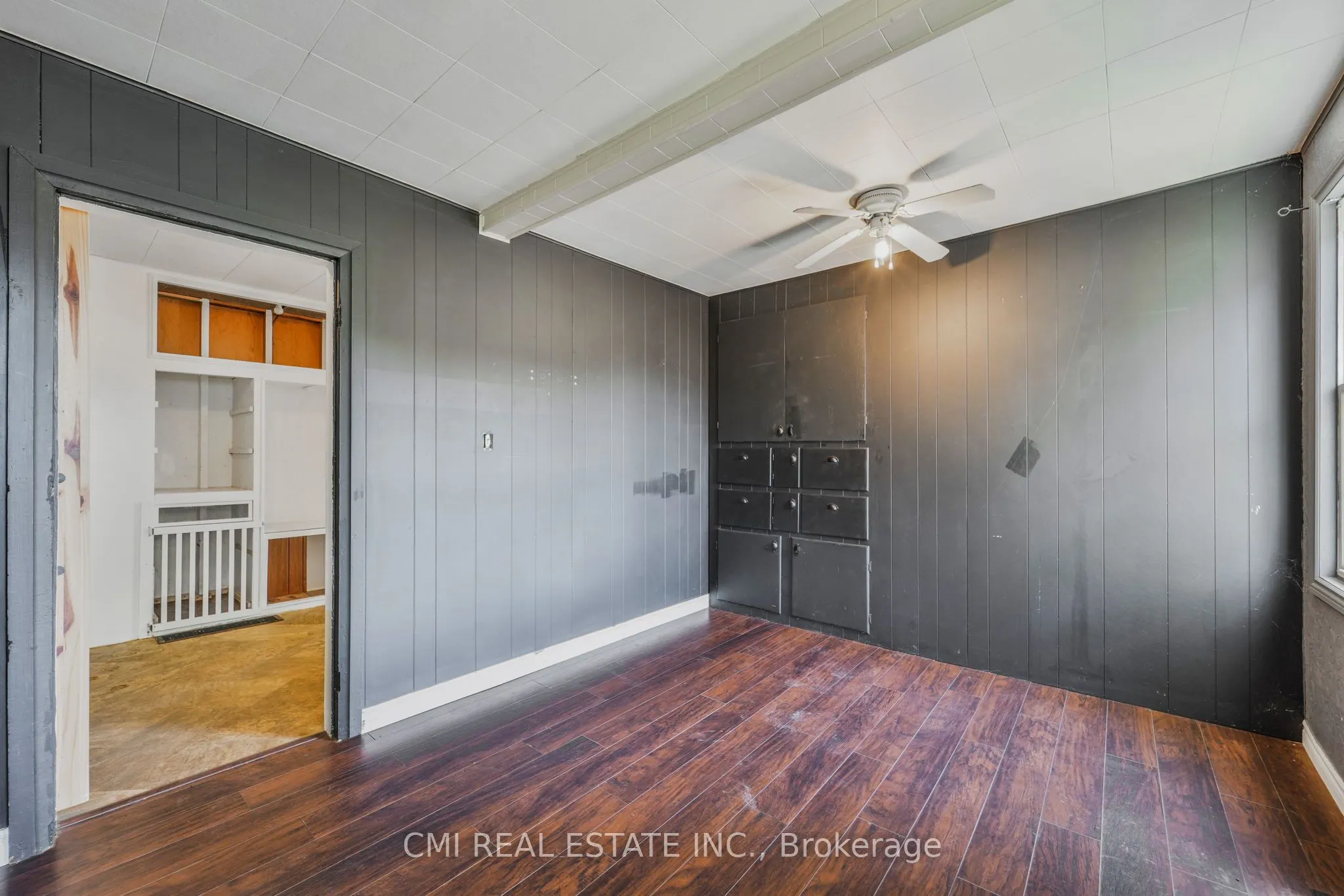 4422 County Rd 6 Road
